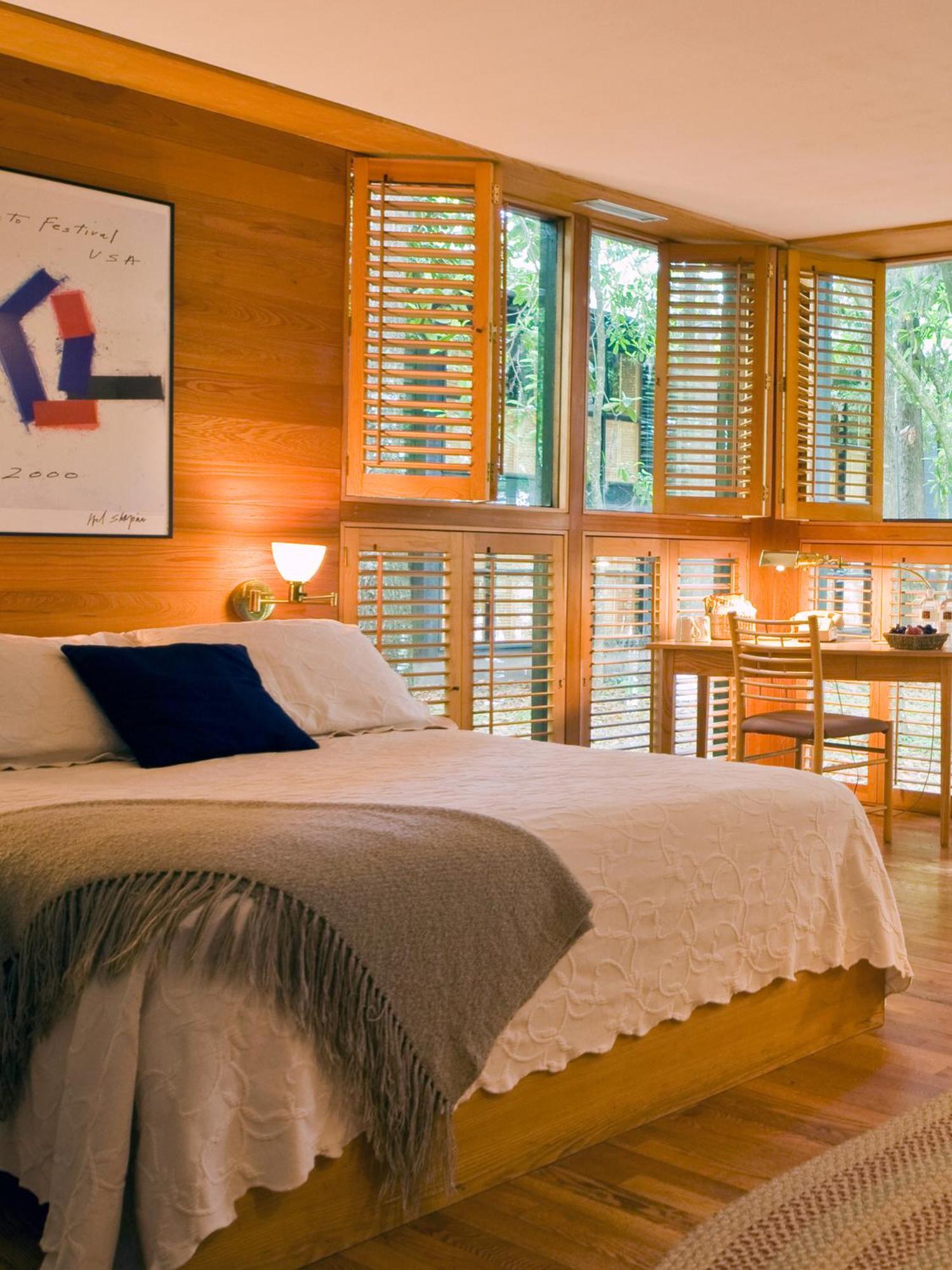 Standard Queen Room photo 2