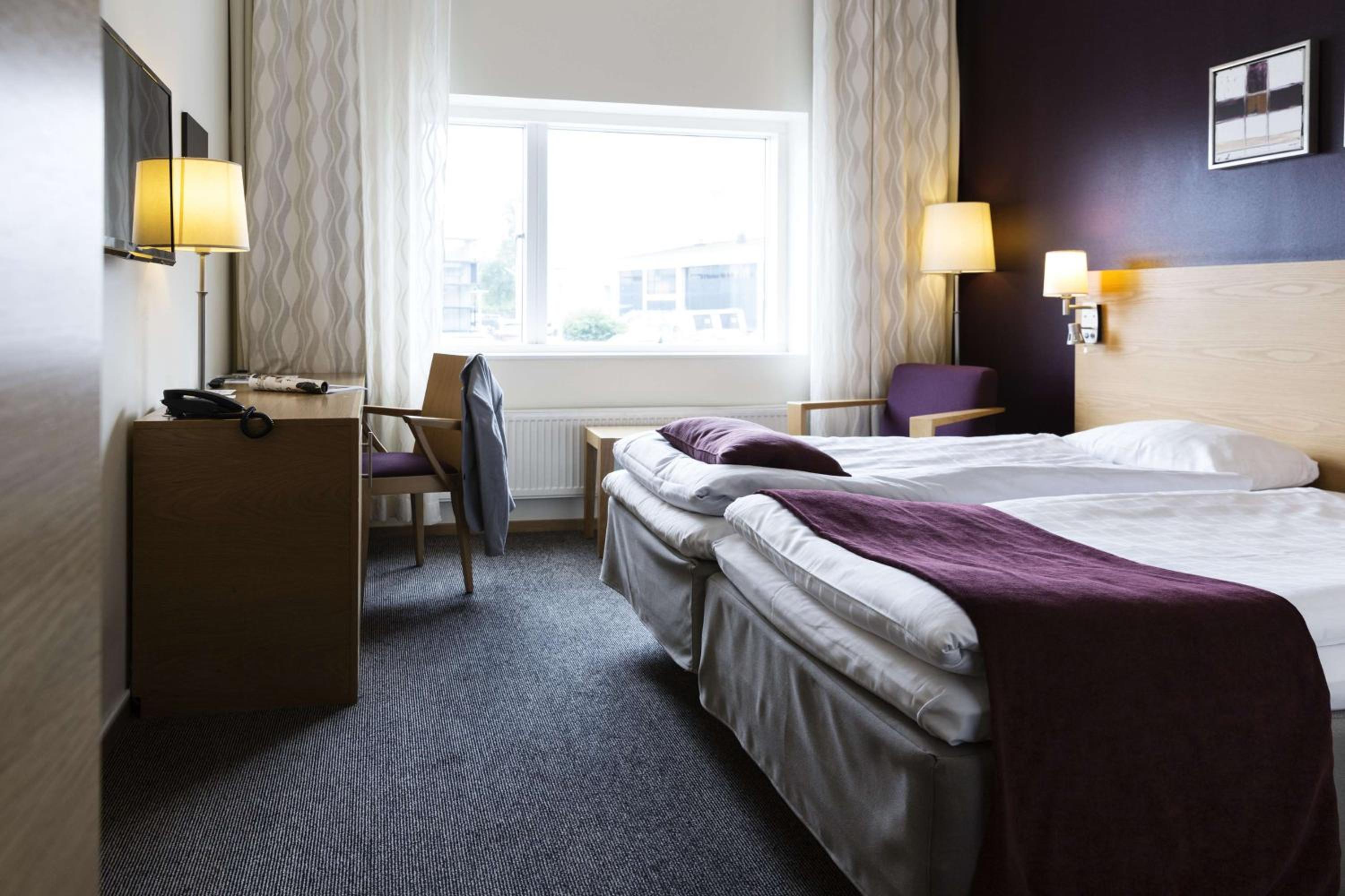 Standard Twin Room - Photo 1