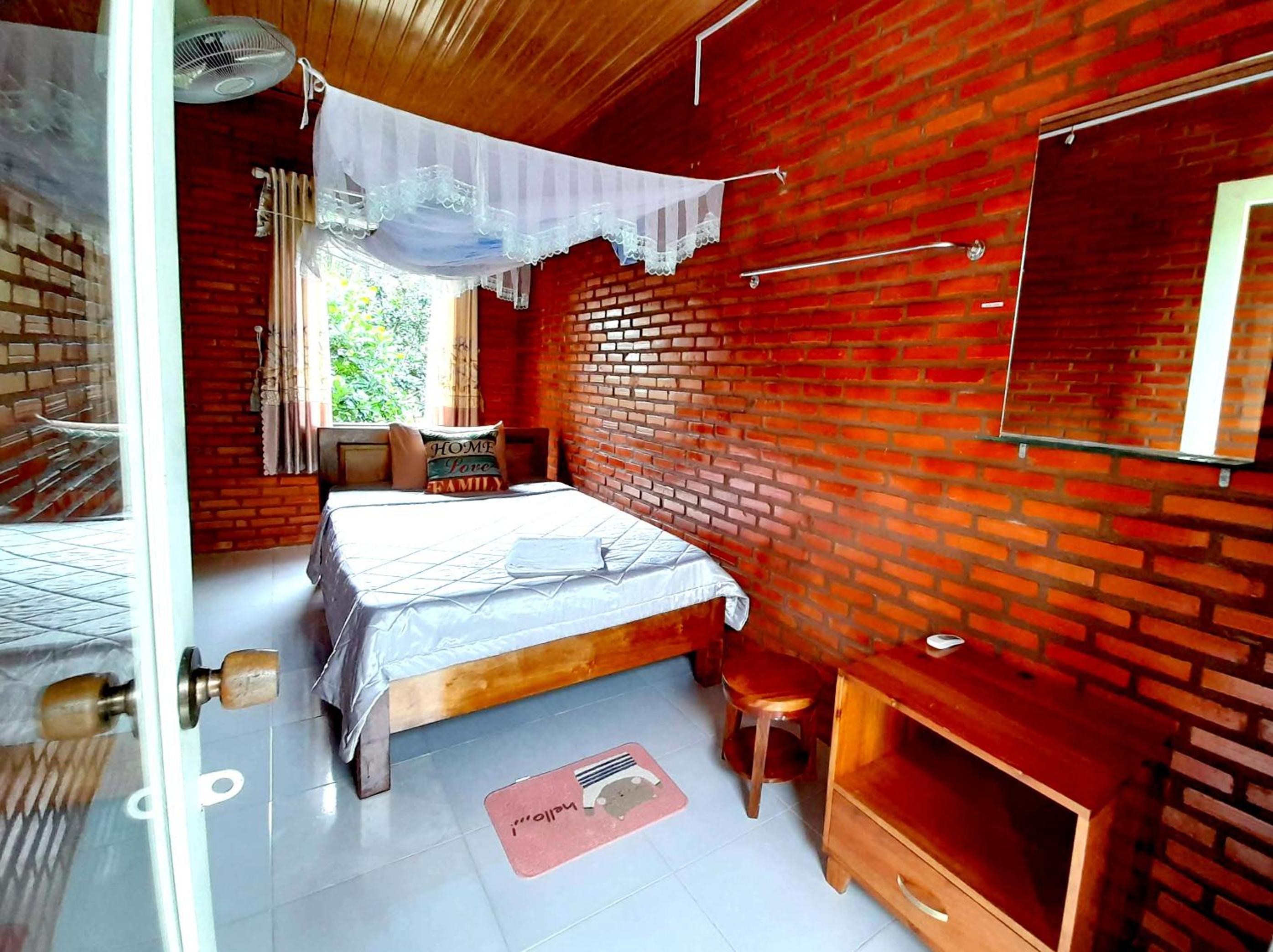 Standard Single Room with Shared Bathroom photo 1