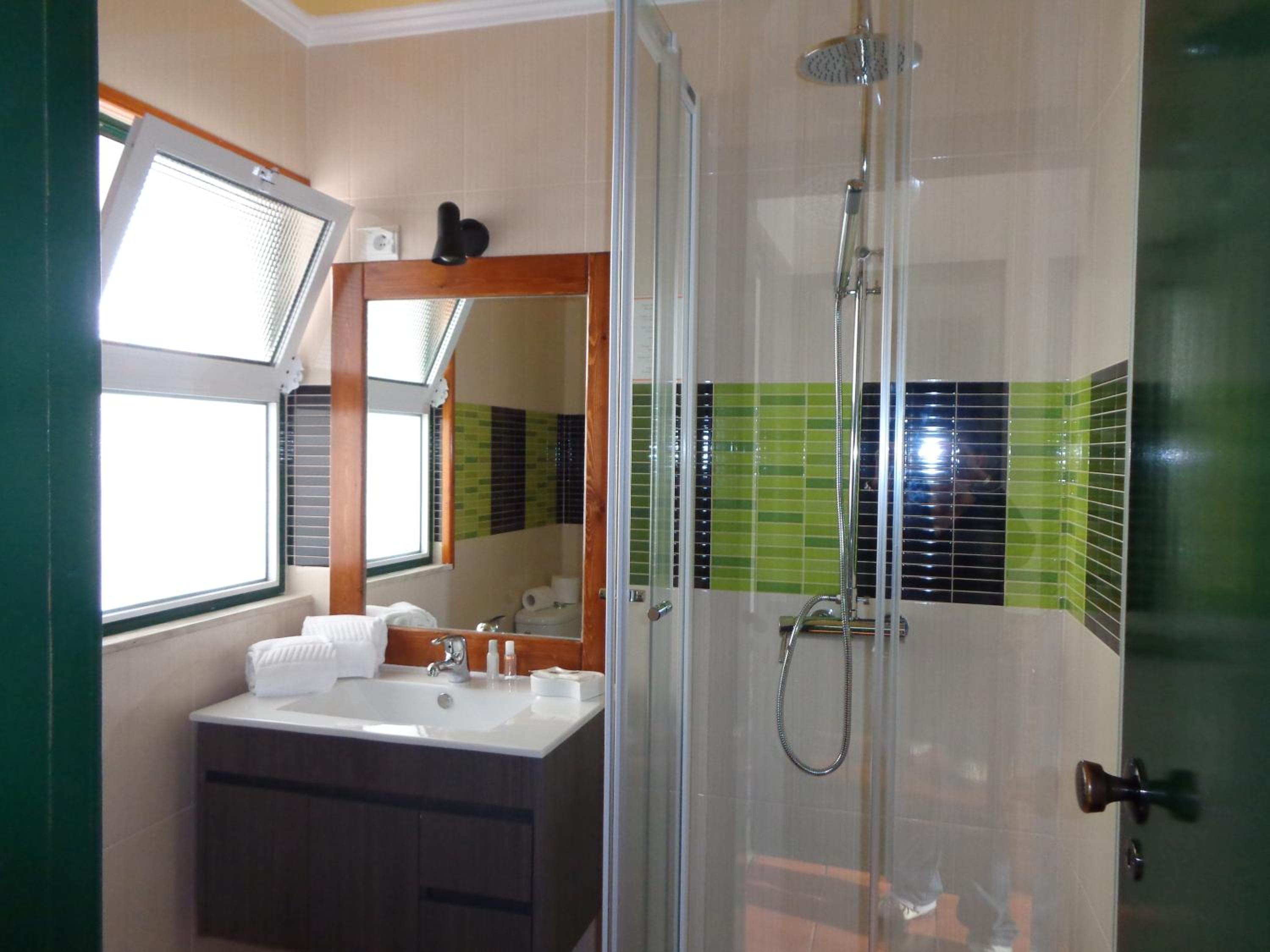 Twin Room - Photo 5
