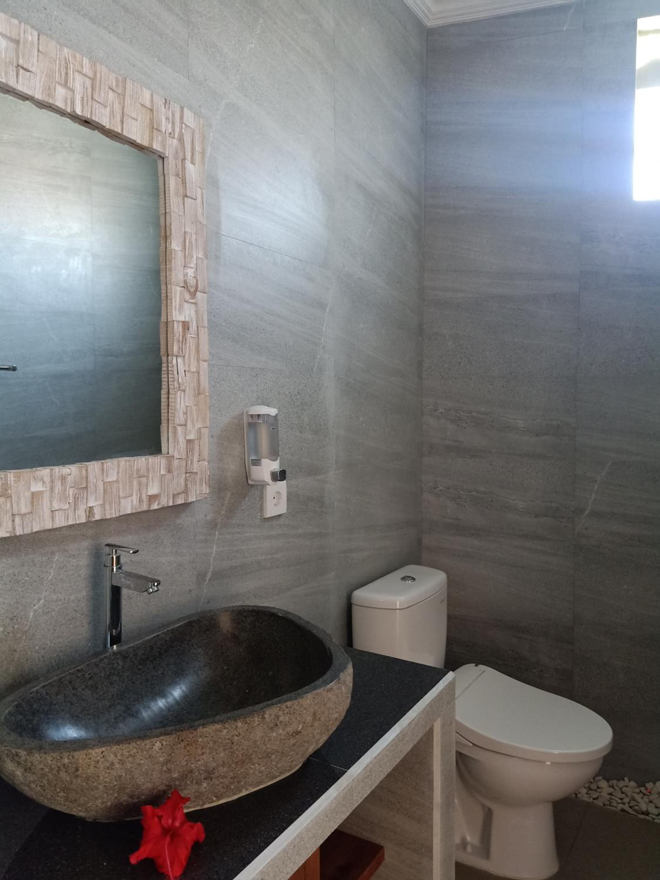 Villa with Private Pool - Photo 3