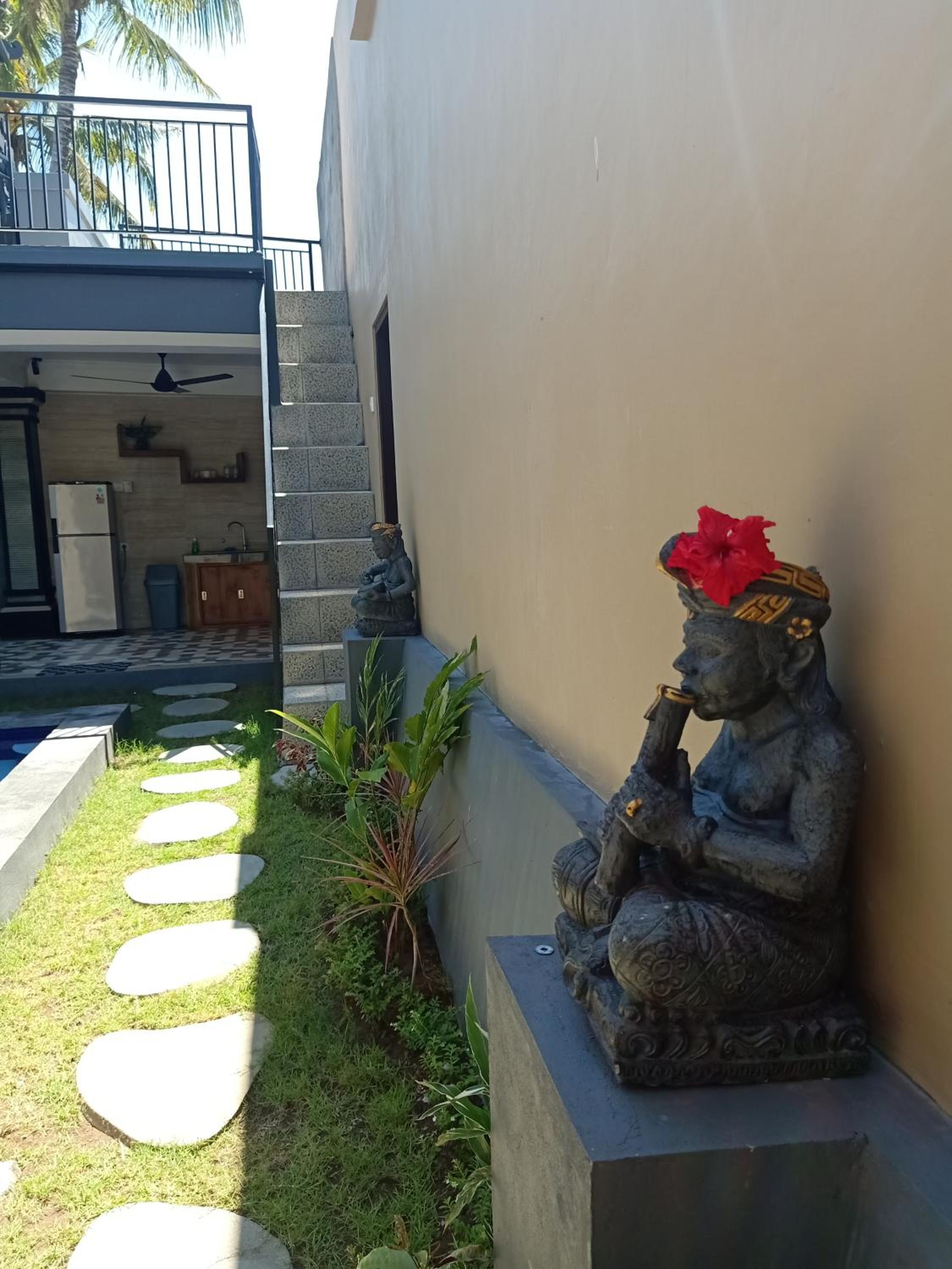 Villa with Private Pool - Photo 20