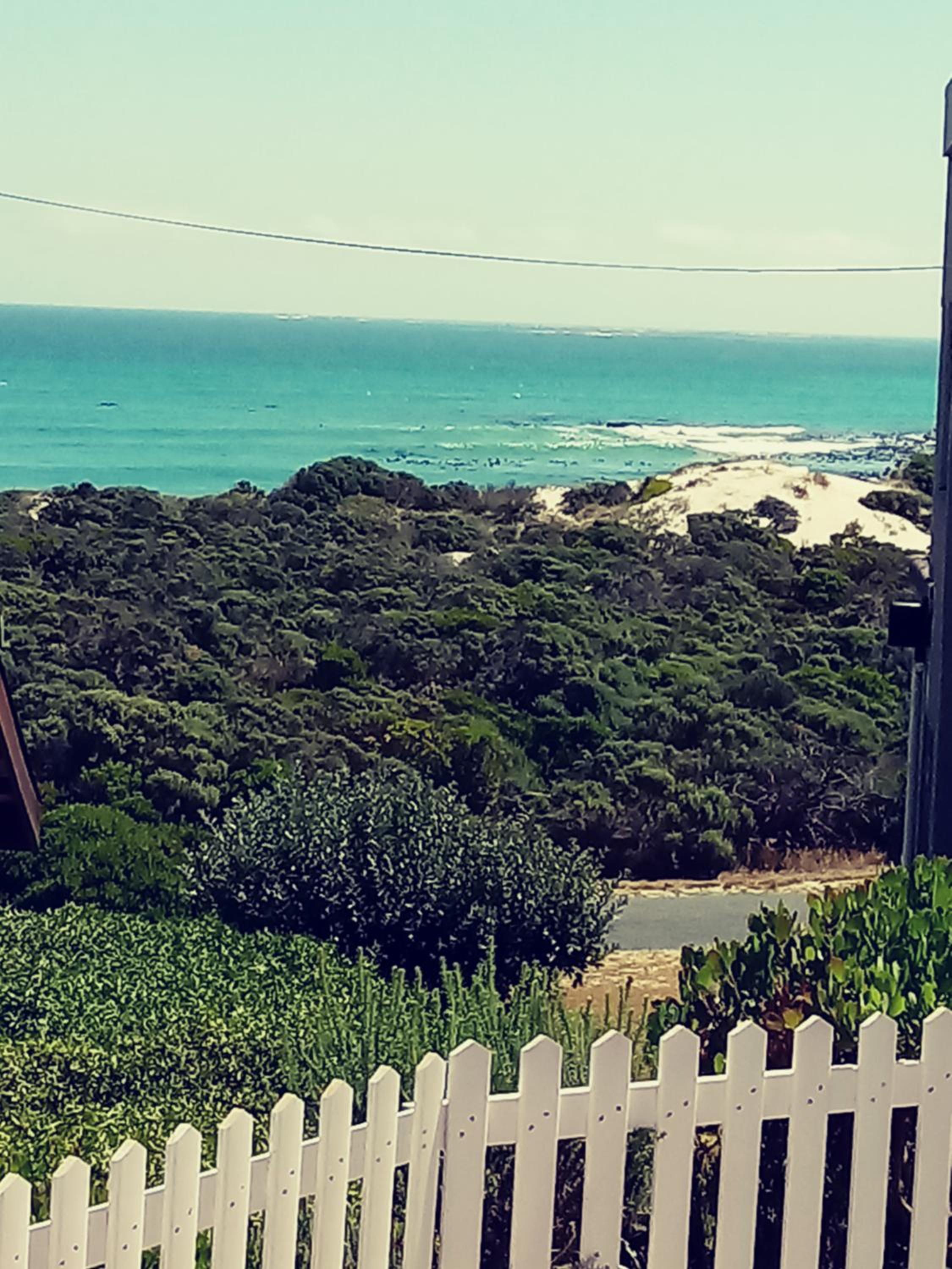 Apartment with Sea View - Photo 8