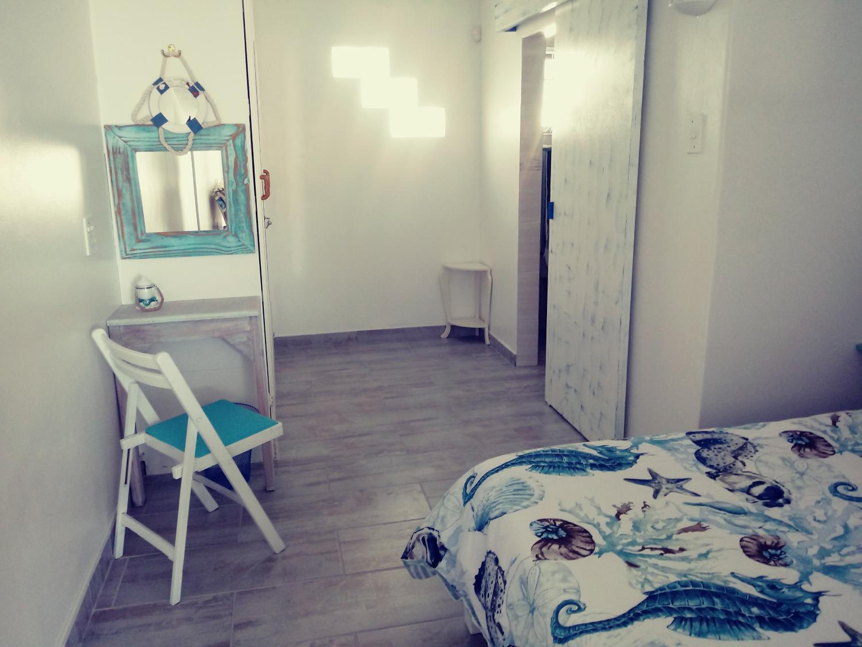 Apartment with Sea View - Photo 7