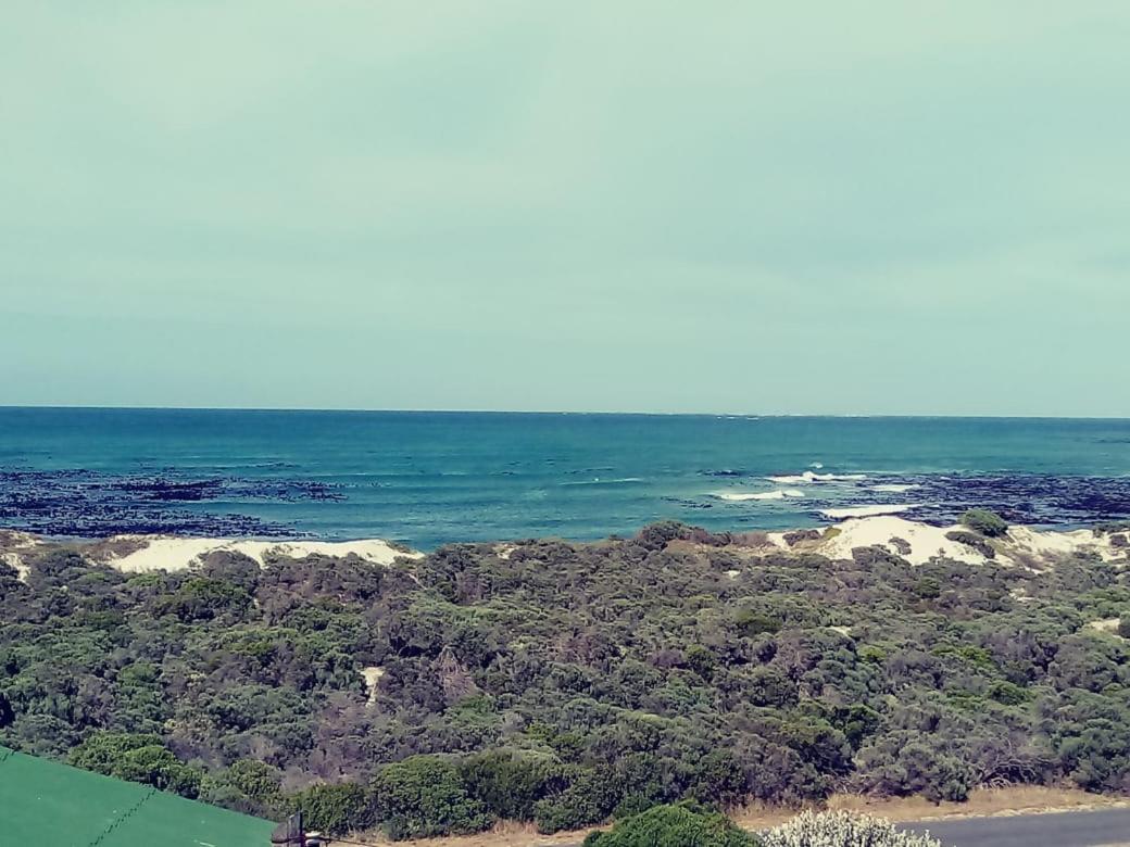 Apartment with Sea View - Photo 18