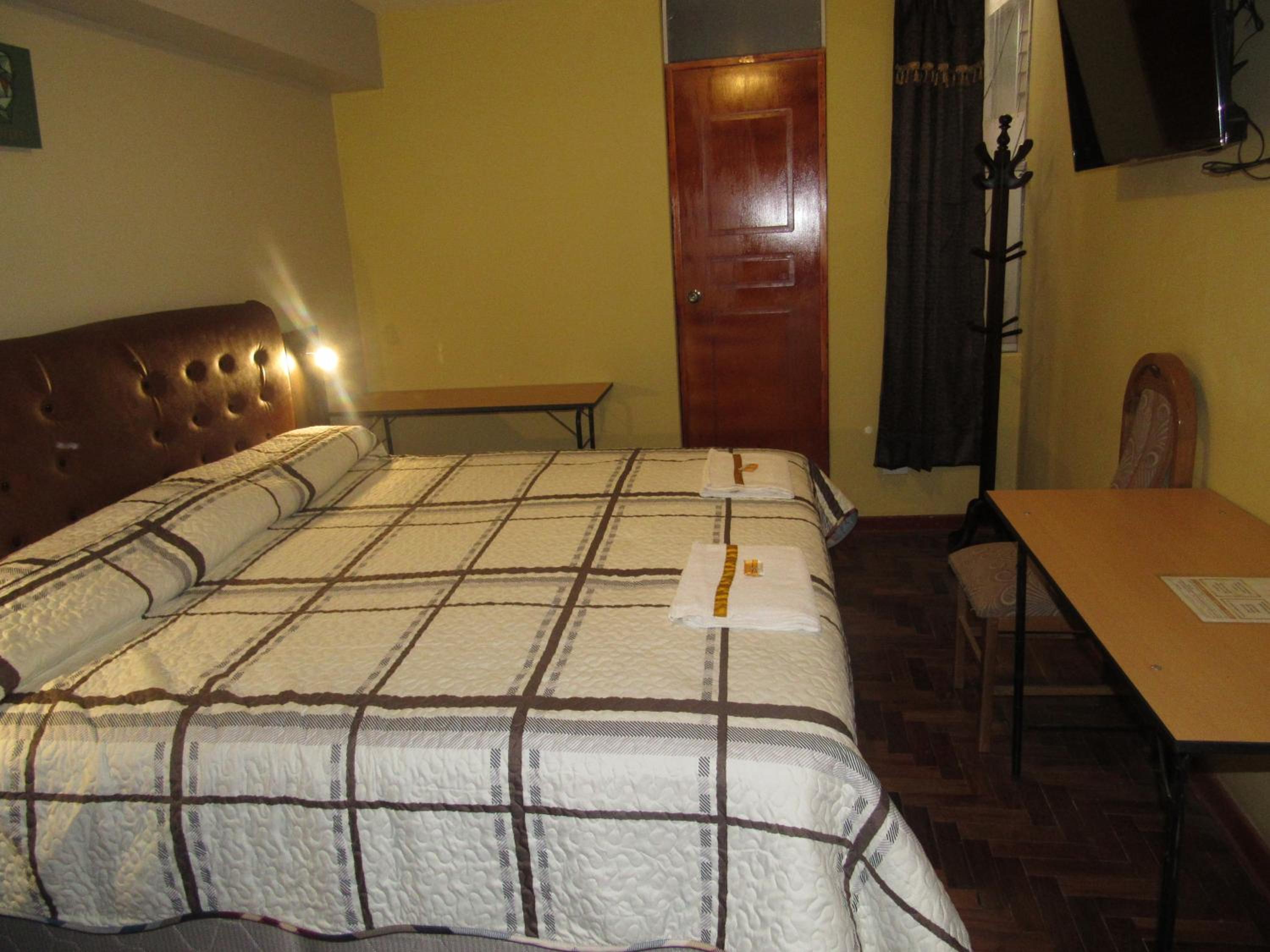 Queen Room photo 3