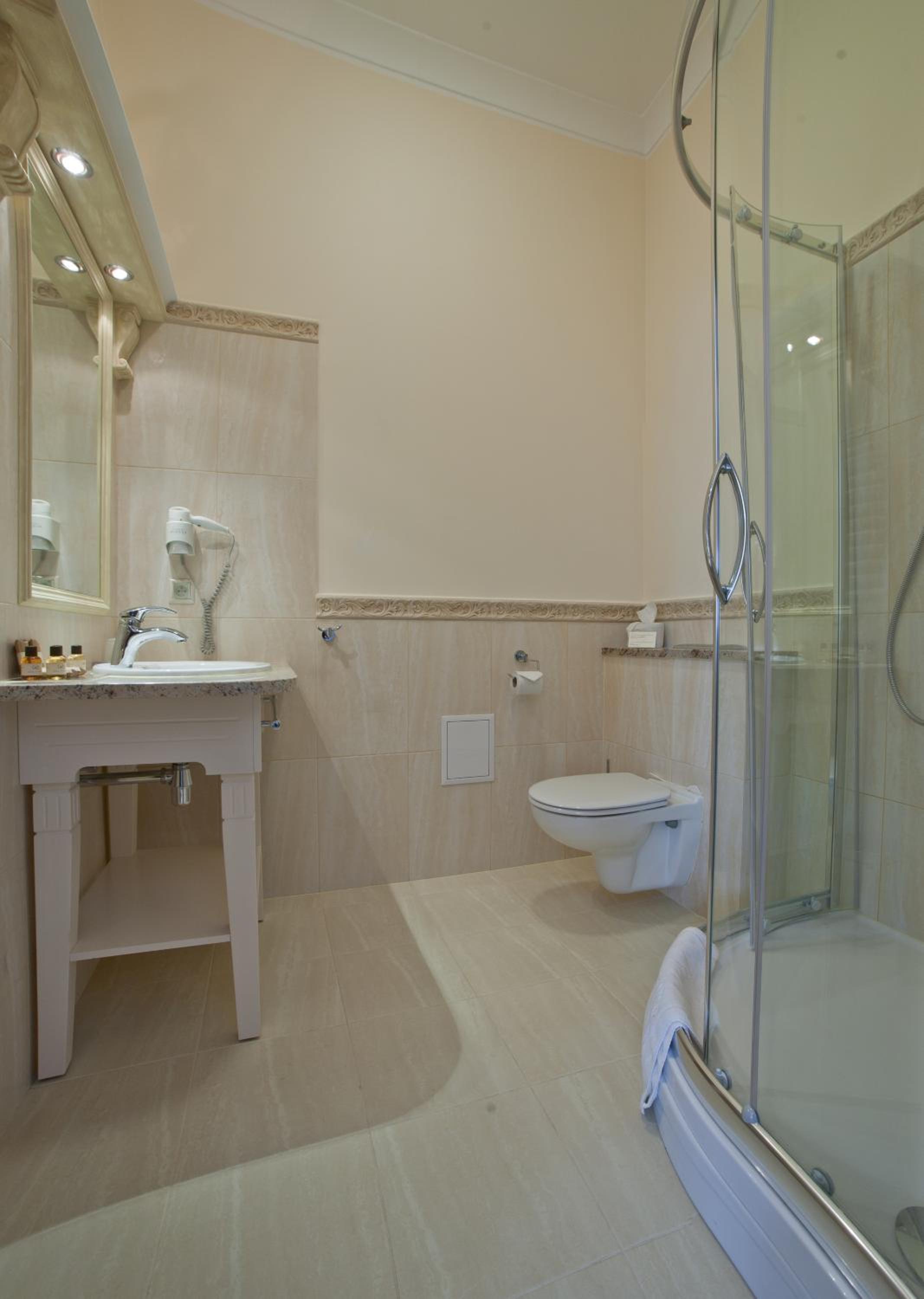 Single Room photo 2