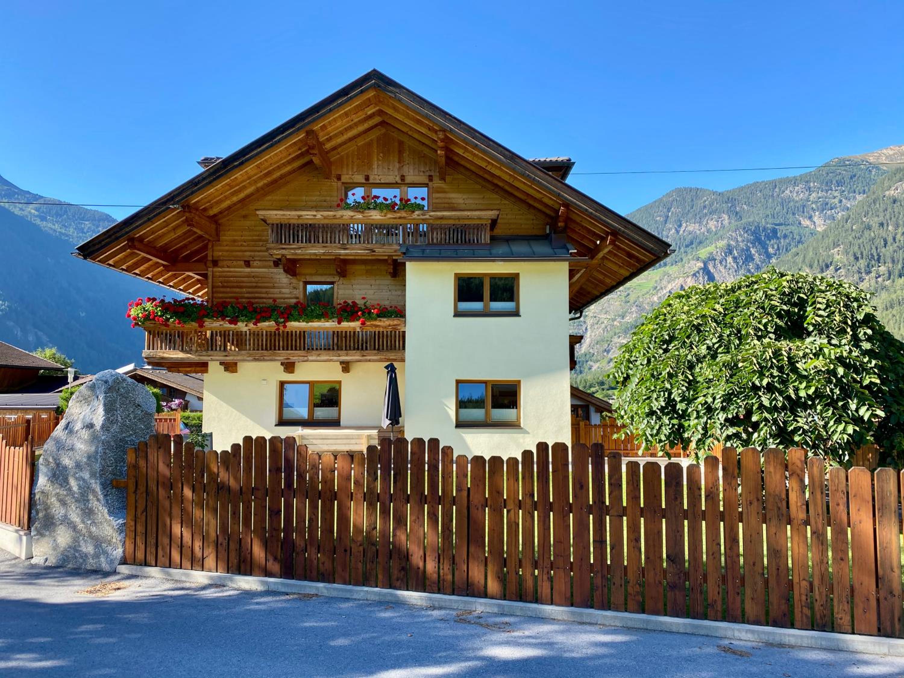 Chalet photo 2