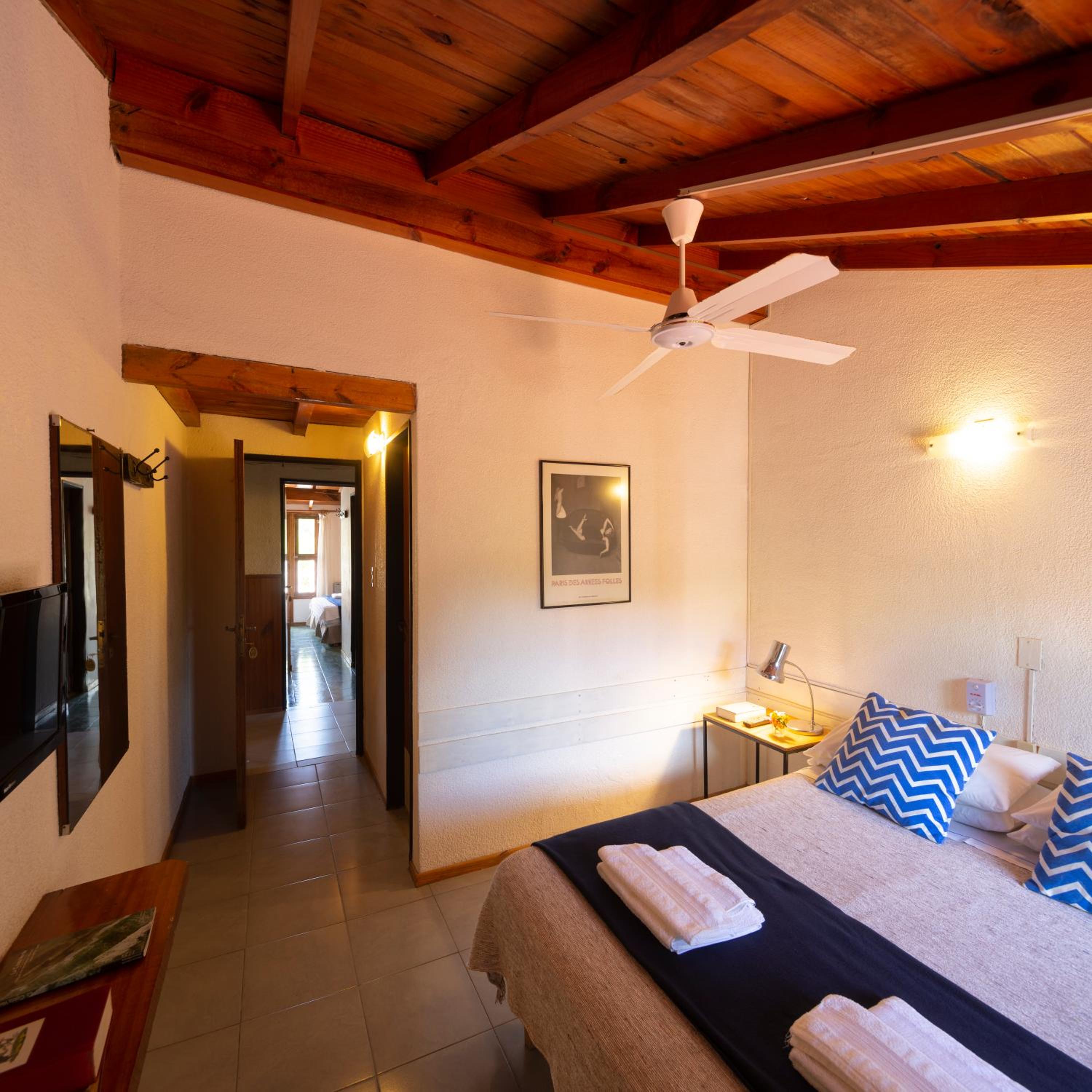 Standard Double or Twin Room photo 3