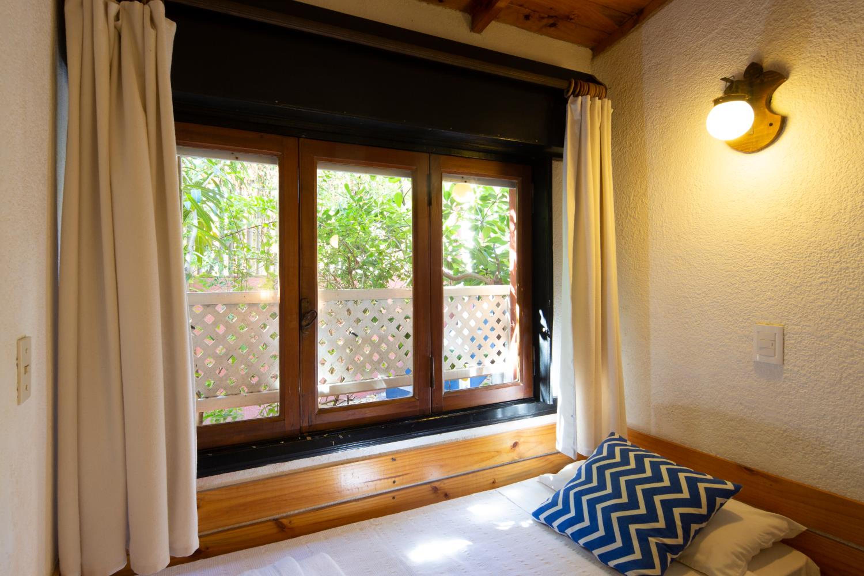 Standard Triple Room photo 2