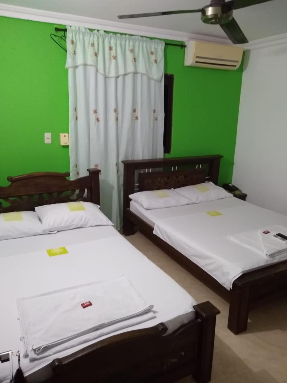 Budget Twin Room photo 3