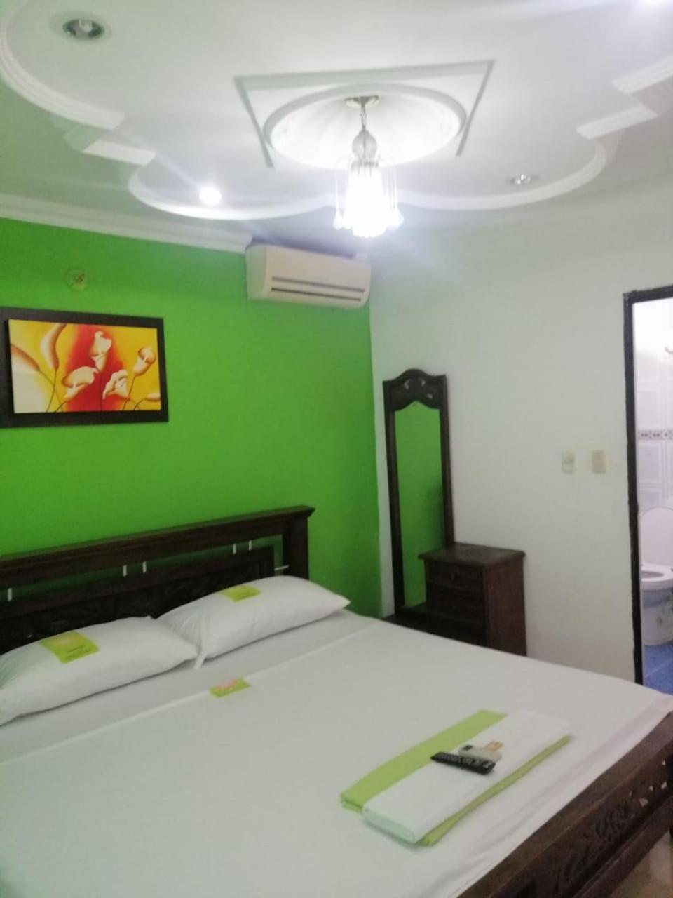 Deluxe King Room photo 1