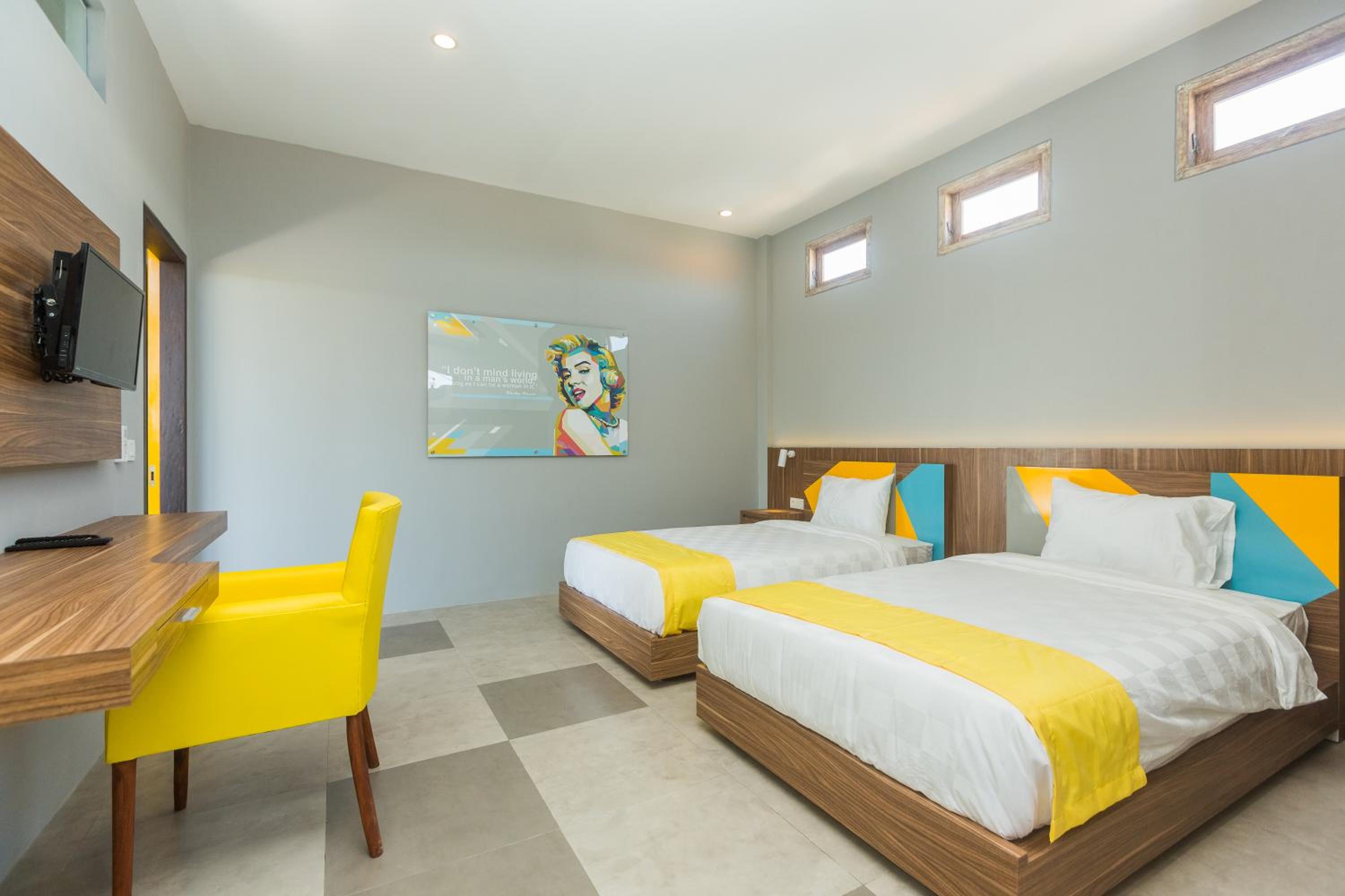 Six-Bedroom Villa  - Photo 42