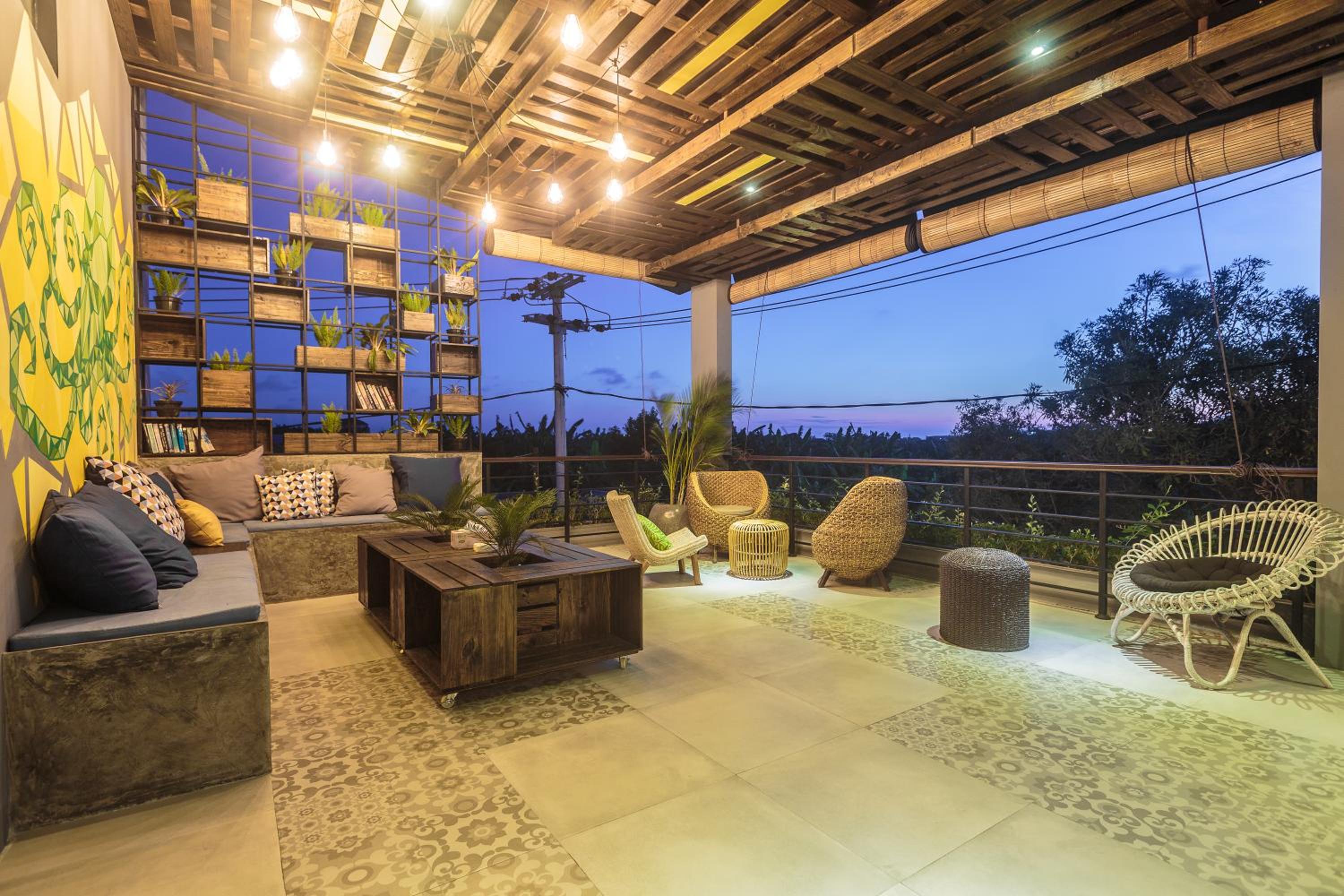 Six-Bedroom Villa  - Photo 5