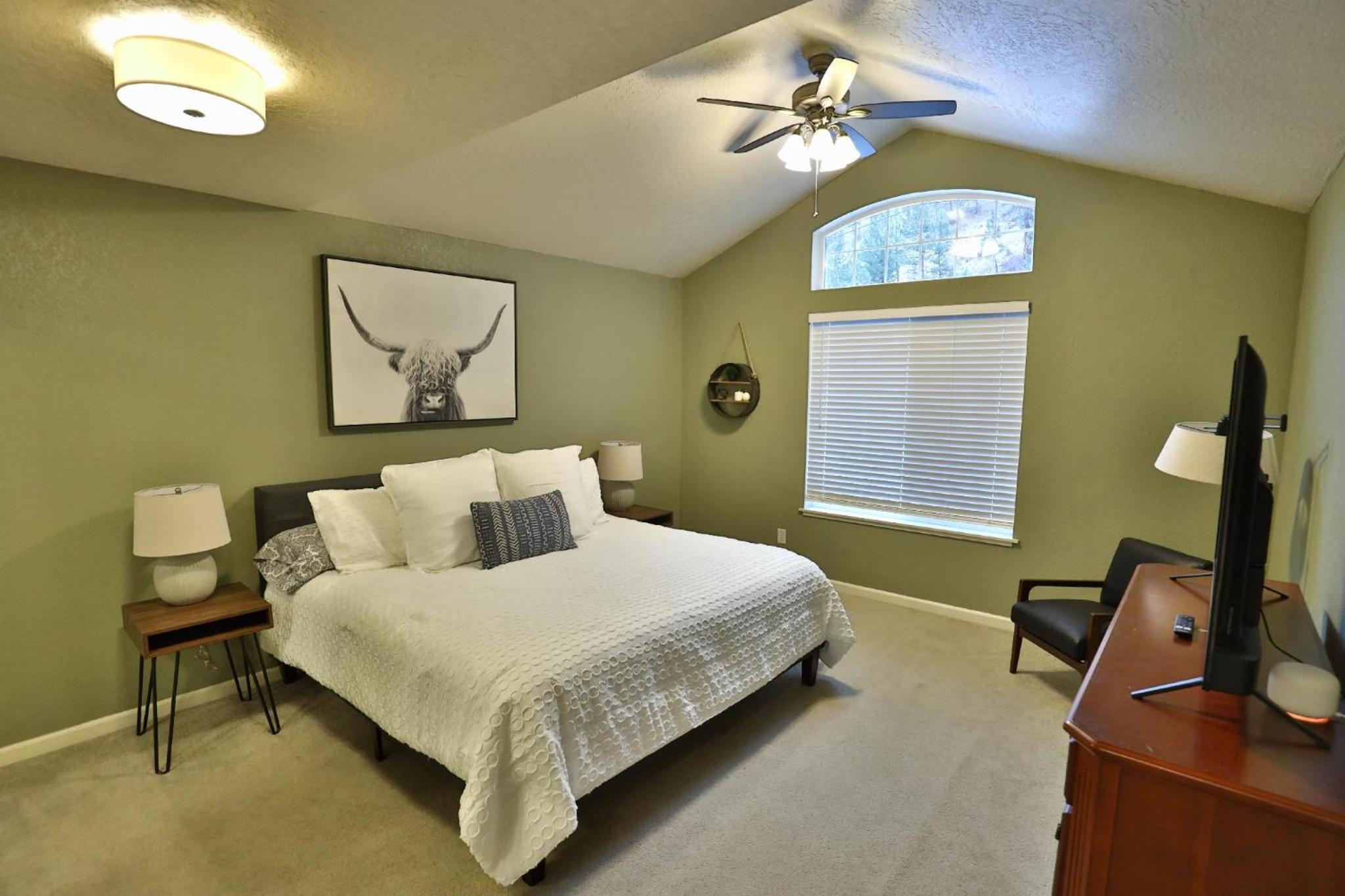 Four-Bedroom House photo 1