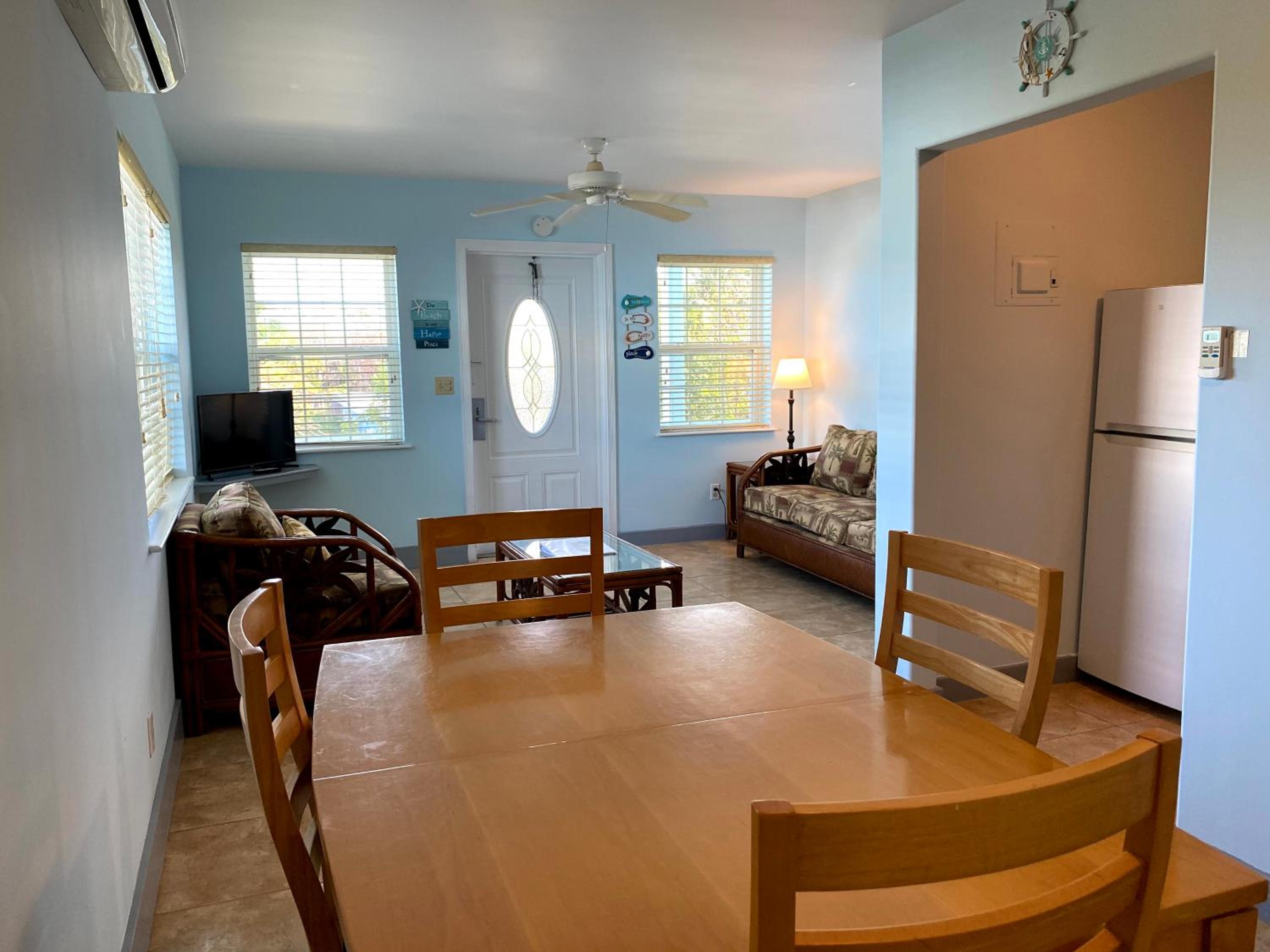 Colina - Villa de un dormitorio - Vista al jardín