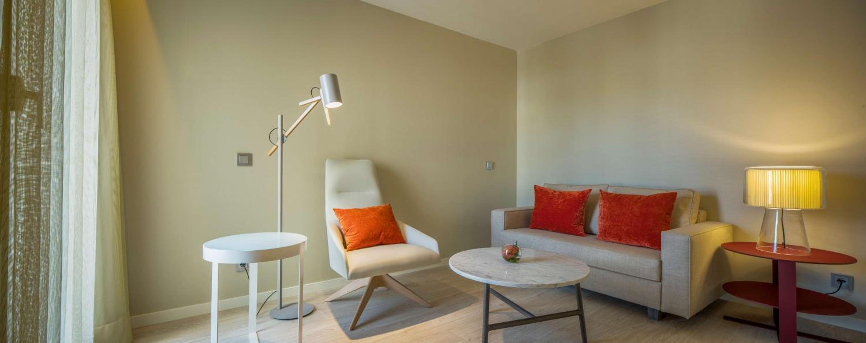 Suite - Photo 2