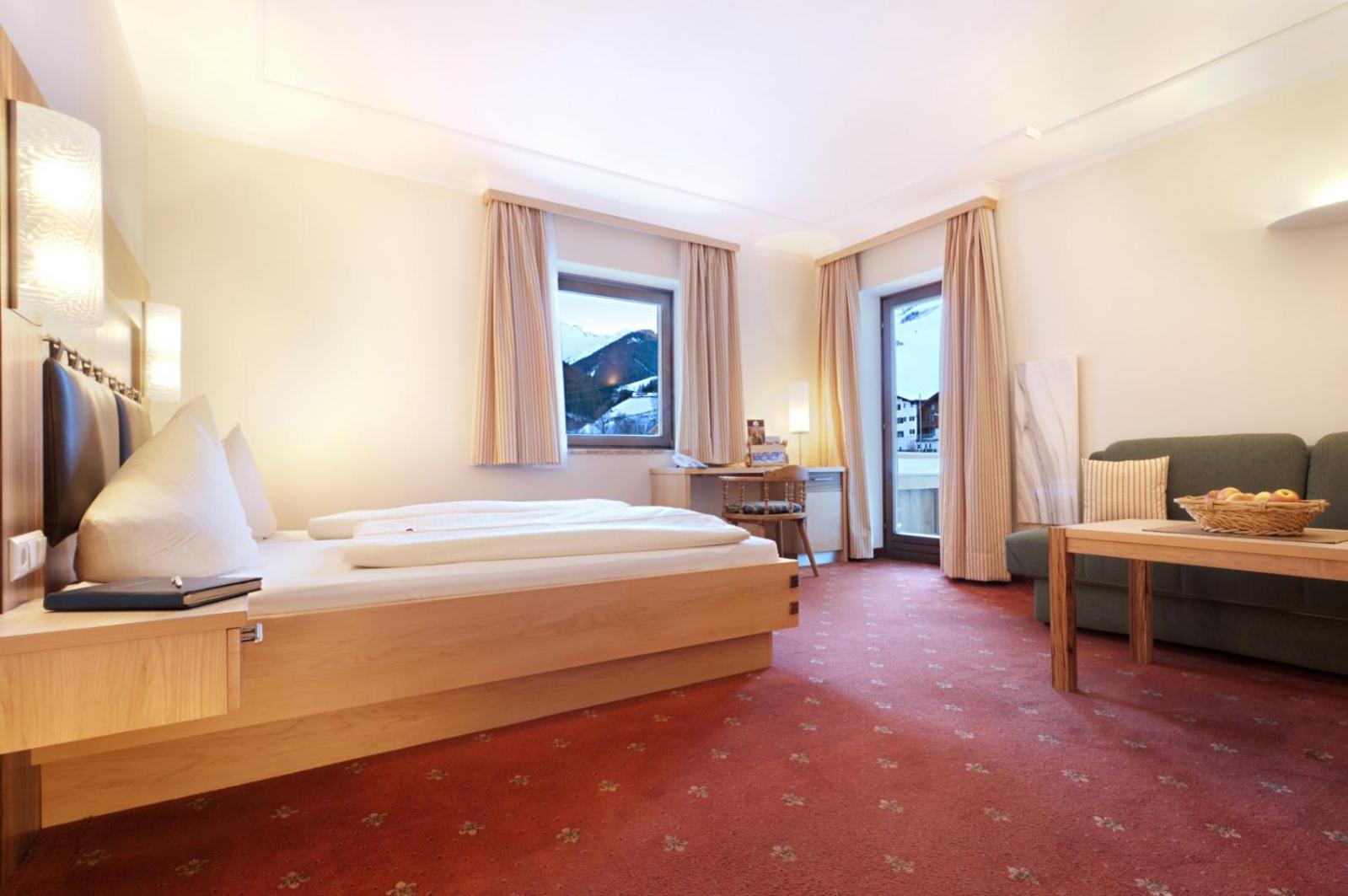 Deluxe Double Room With Balcony