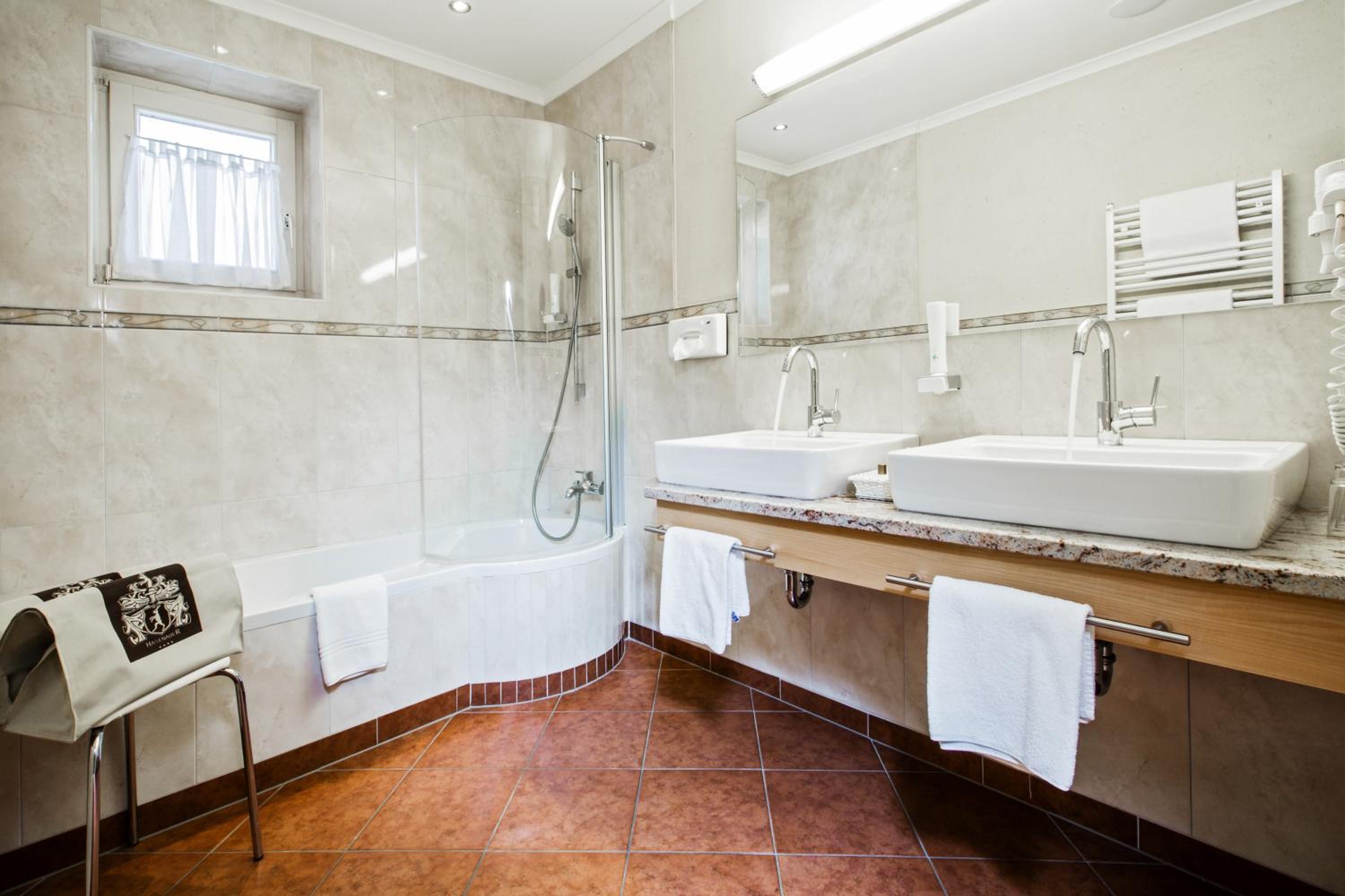 Deluxe Double Room With Balcony photo 2