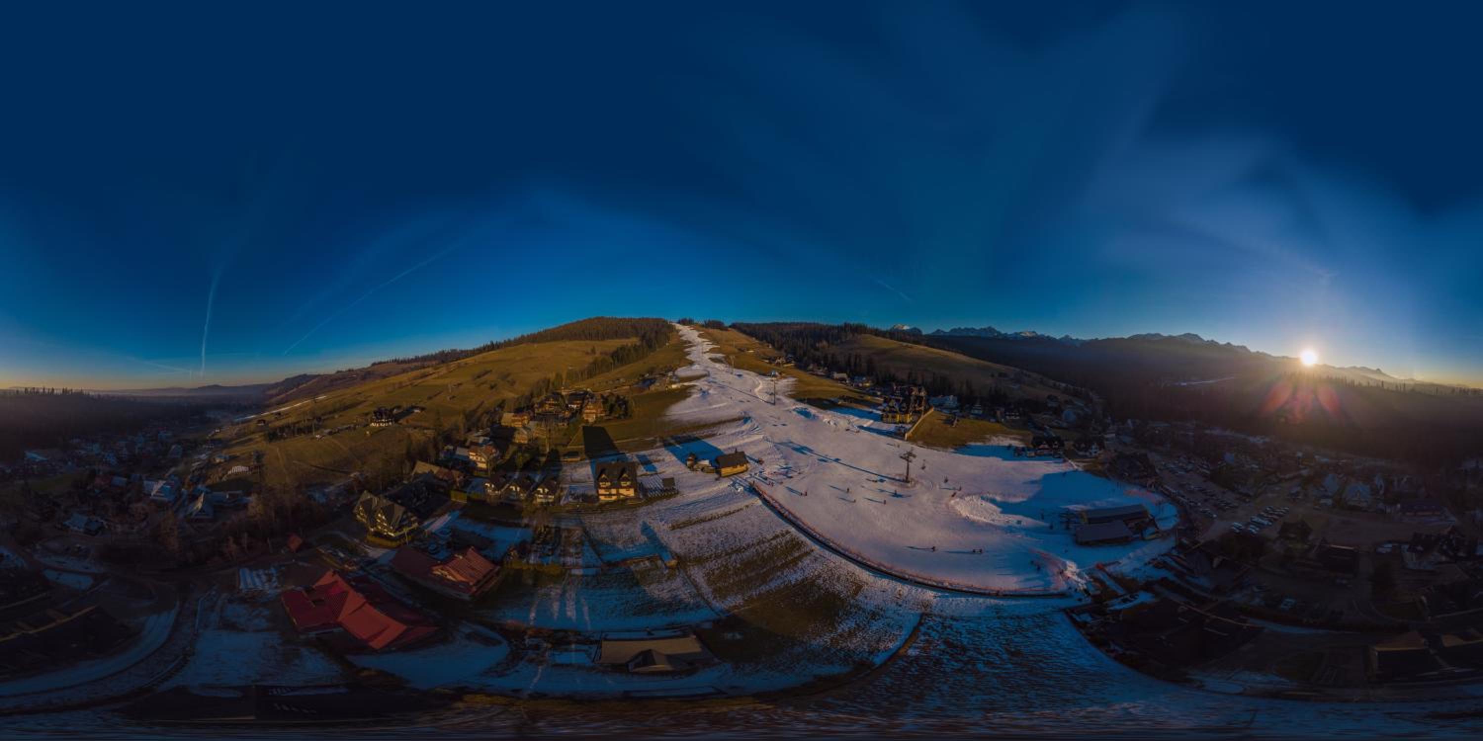 Suite with Mountain View - Photo 8