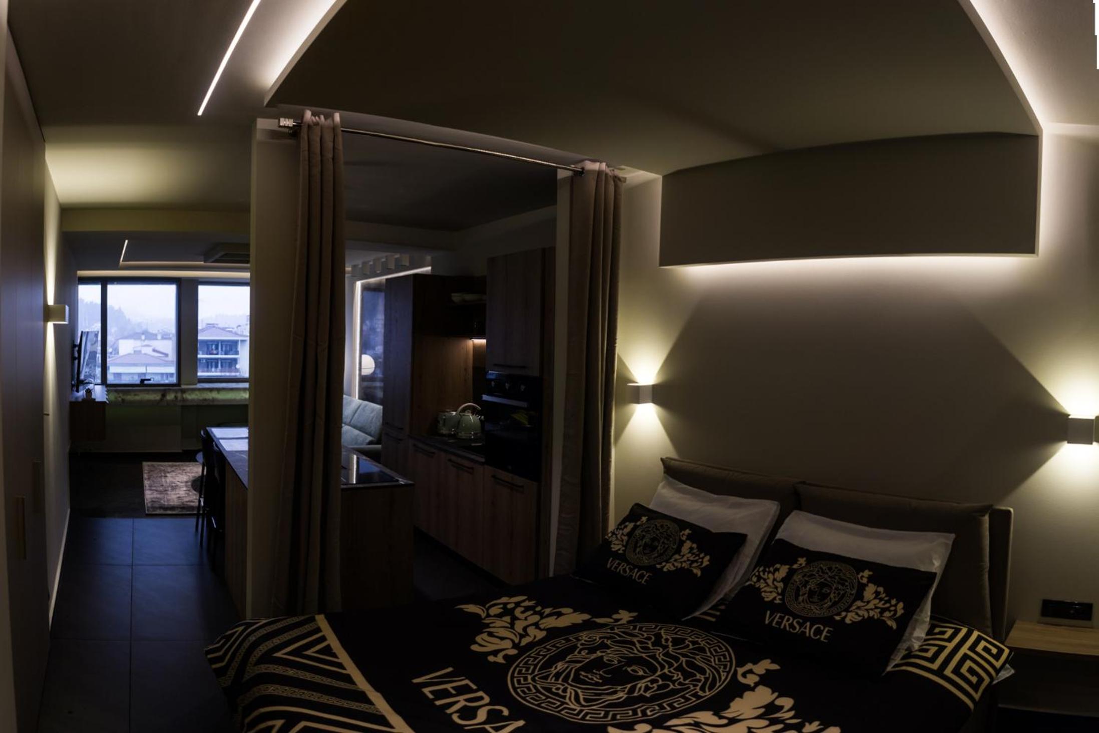 One-Bedroom Apartment - Photo 15