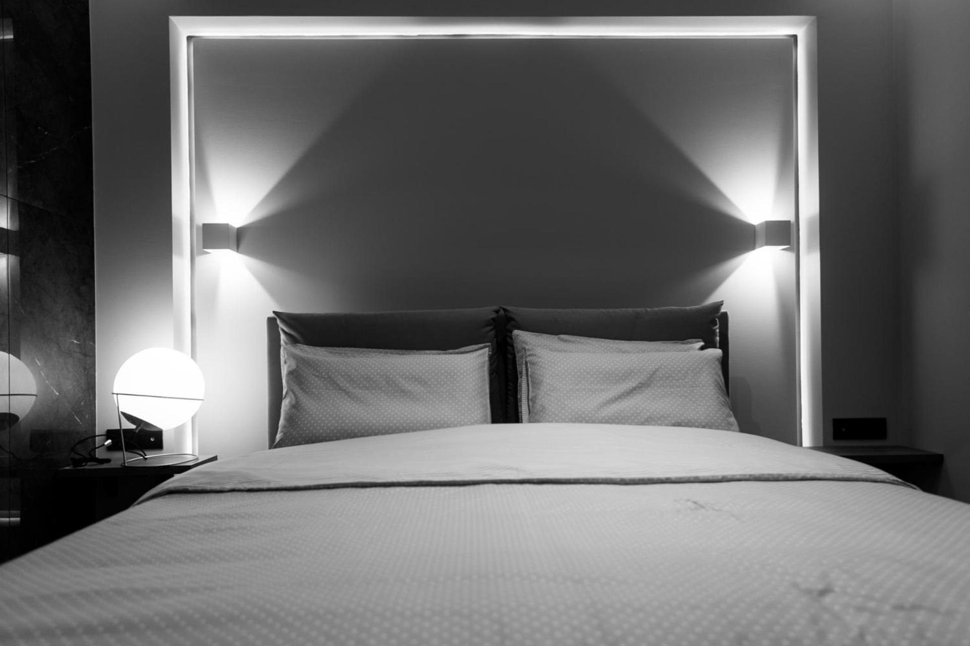 Two-Bedroom Apartment - Photo 3