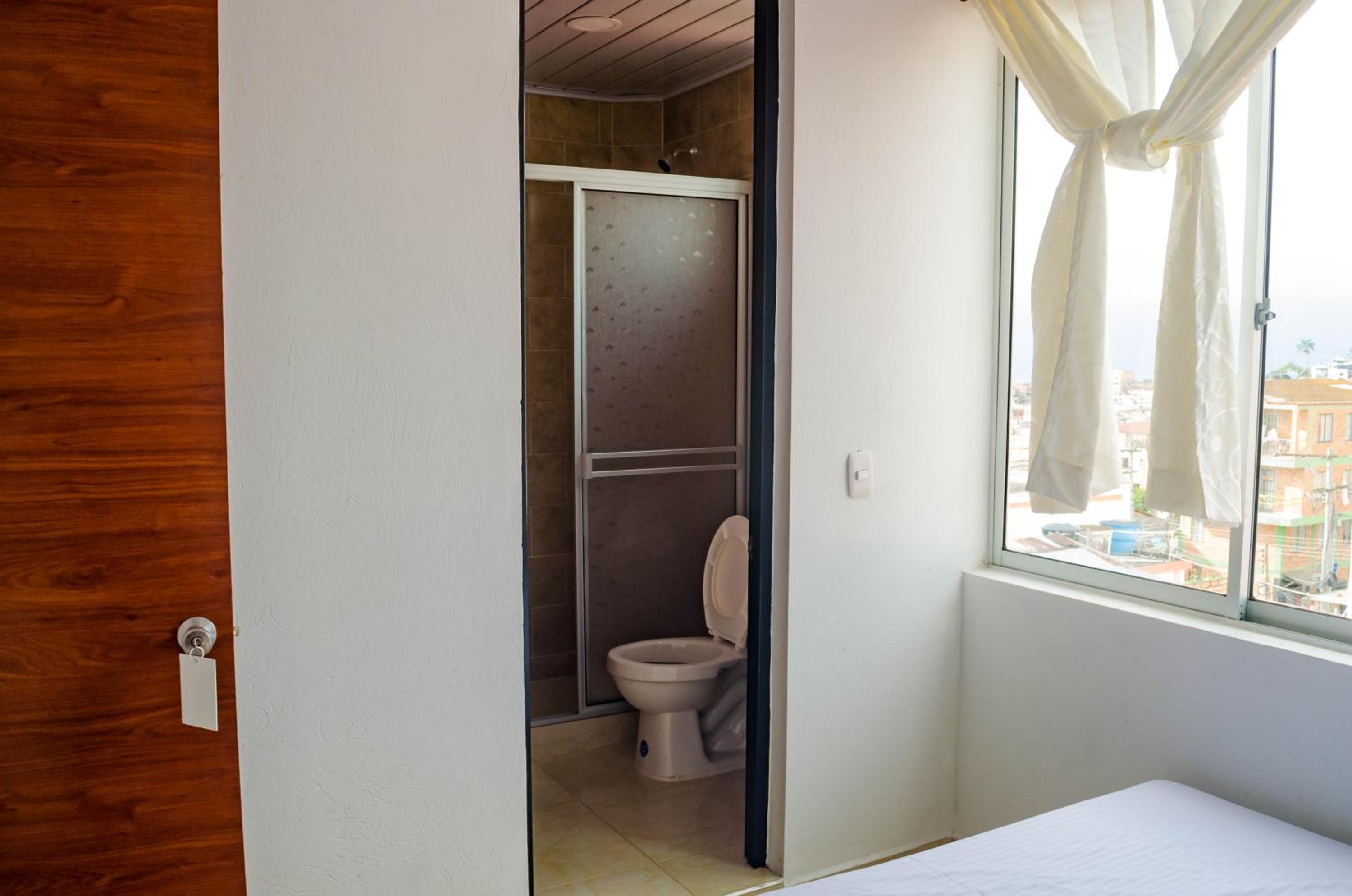 Standard Twin Room photo 3