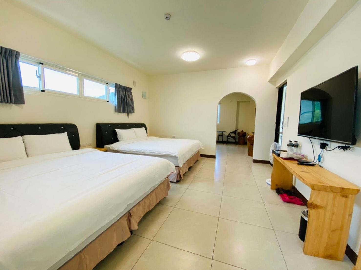 Deluxe Quadruple Room - Photo 5