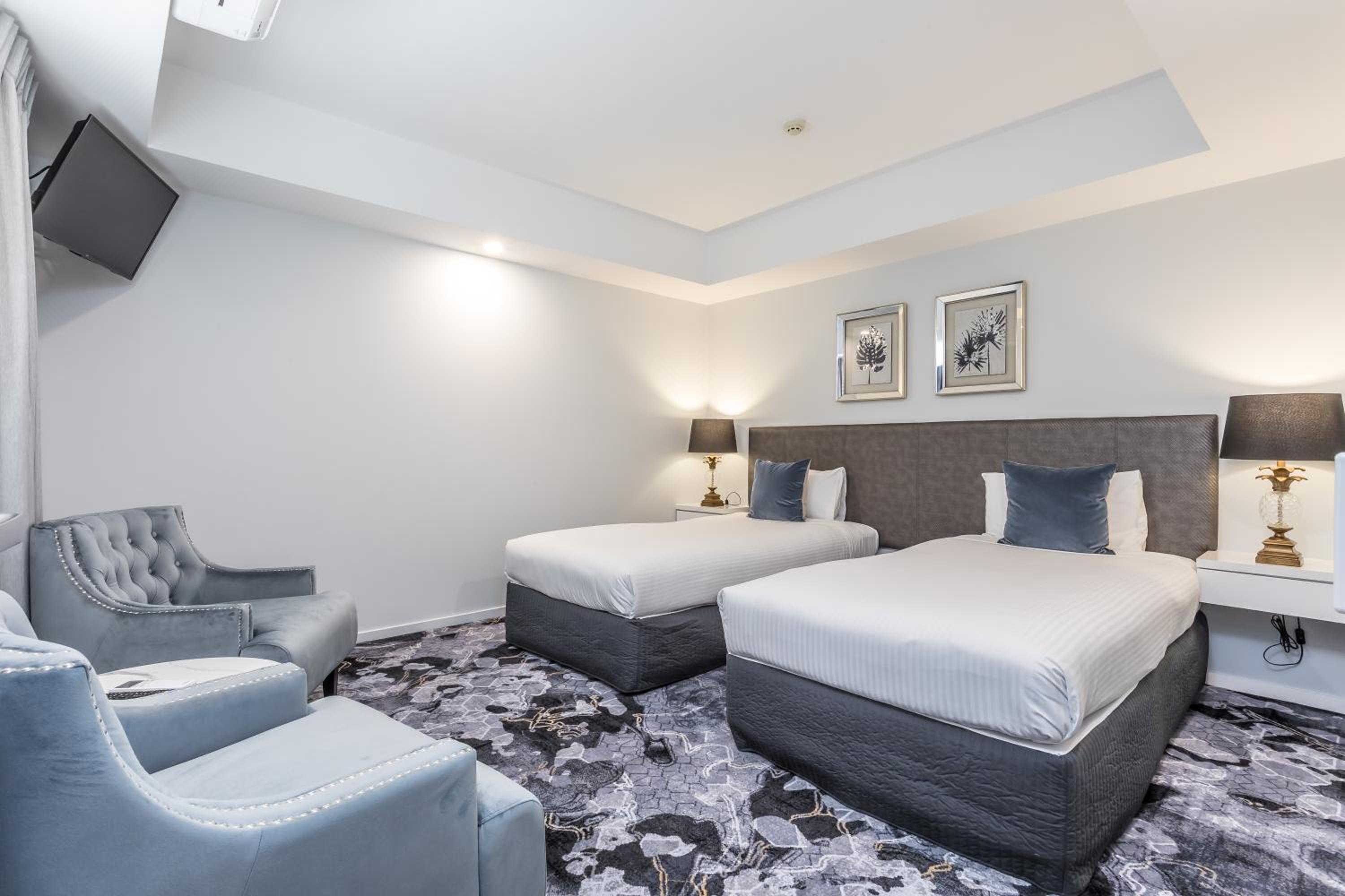 Deluxe Triple Room