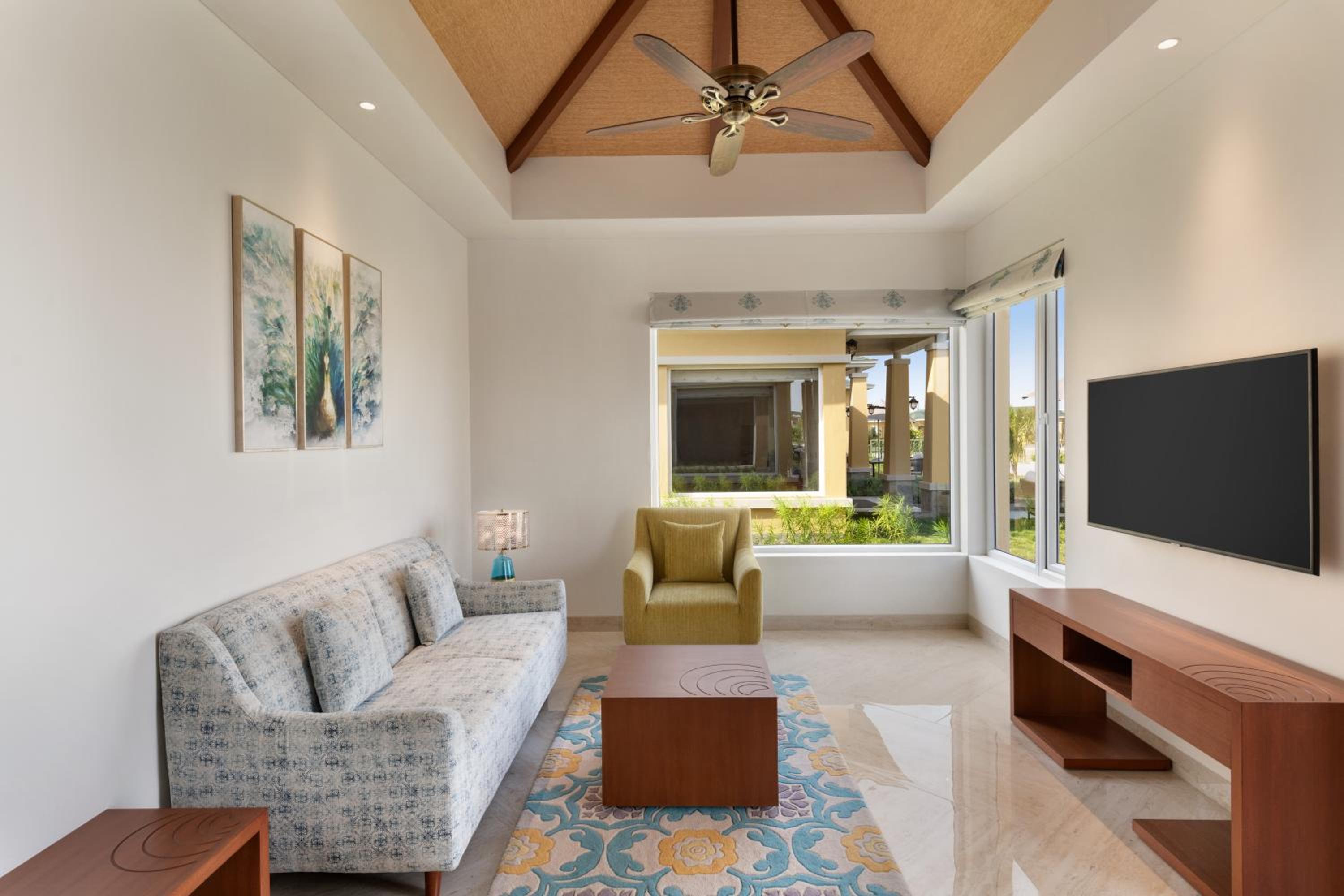 1 King Bed, Sunrise Garden Villa, Non-Smoking - Photo 3
