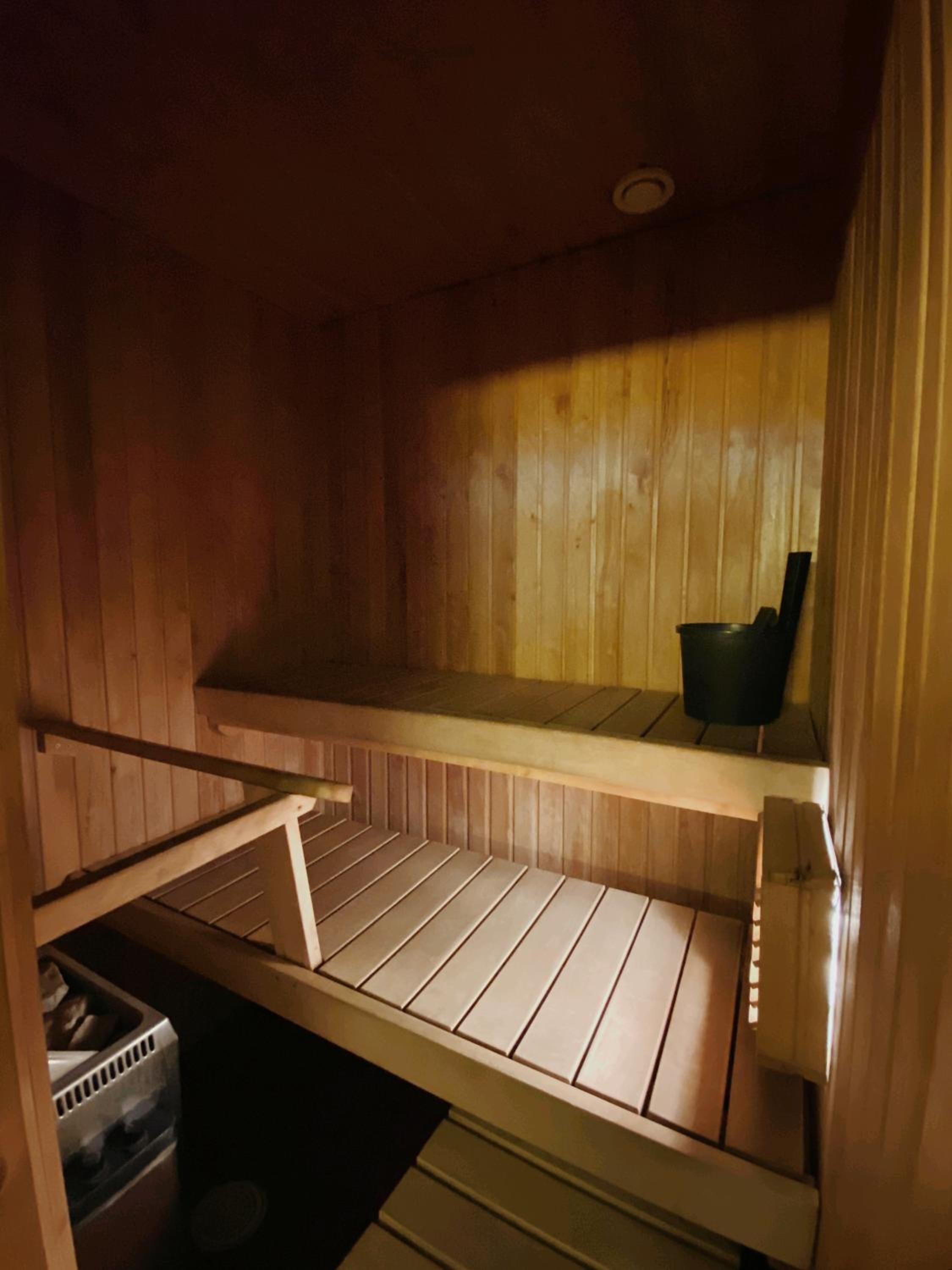 Superior Twin Room with Sauna