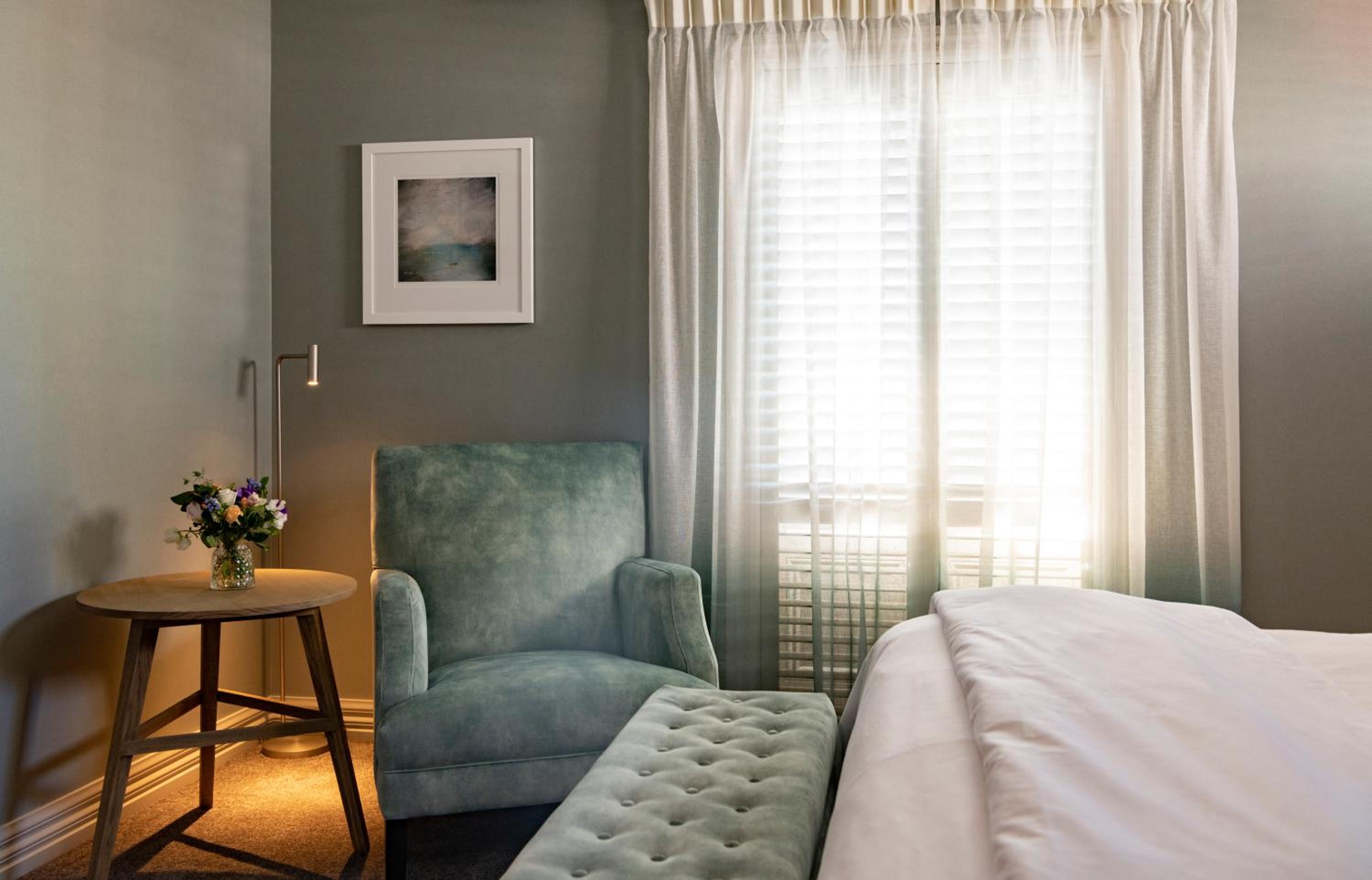 King Suite with Ocean View photo 2