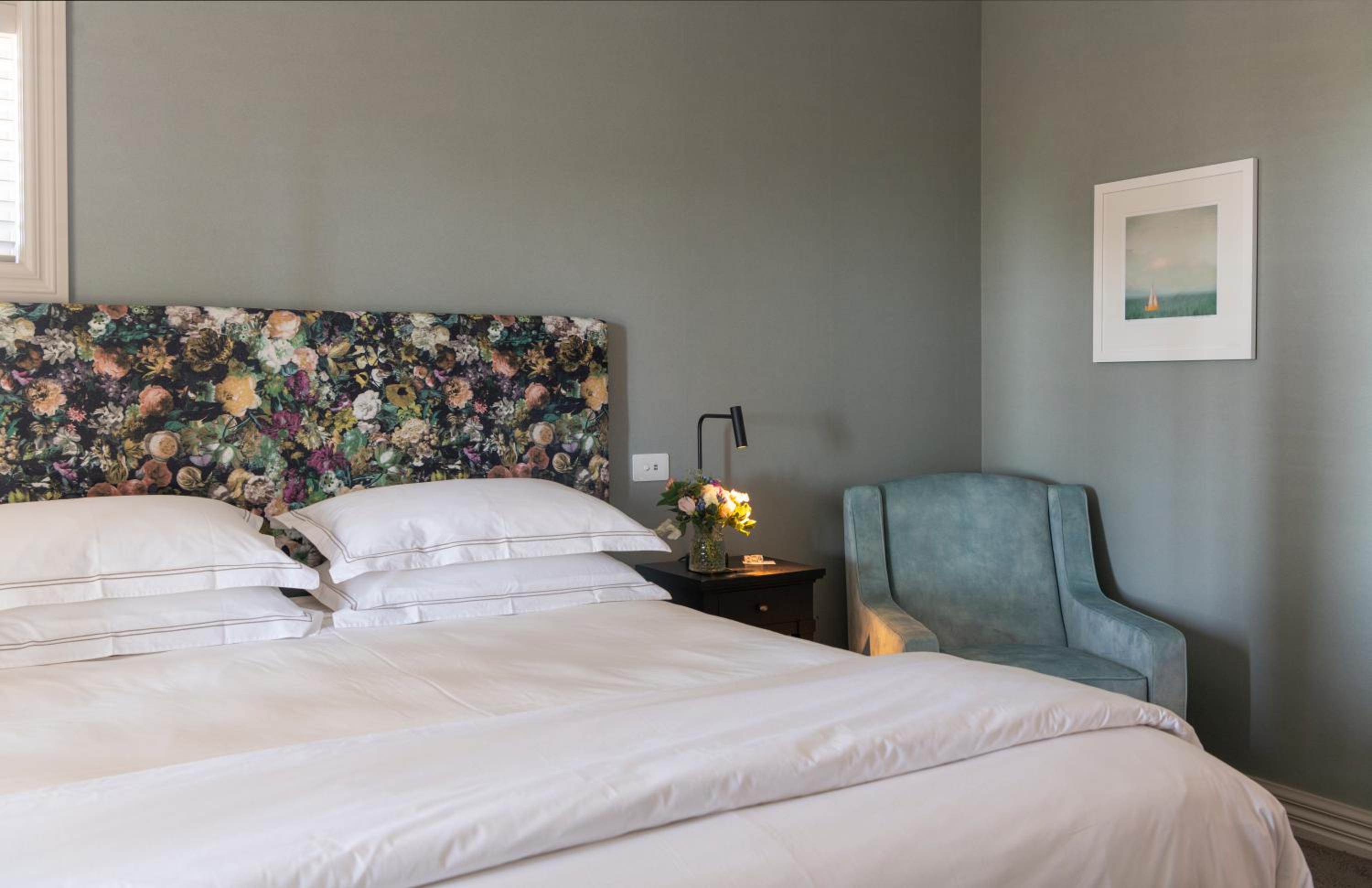 King Suite with Ocean View photo 3