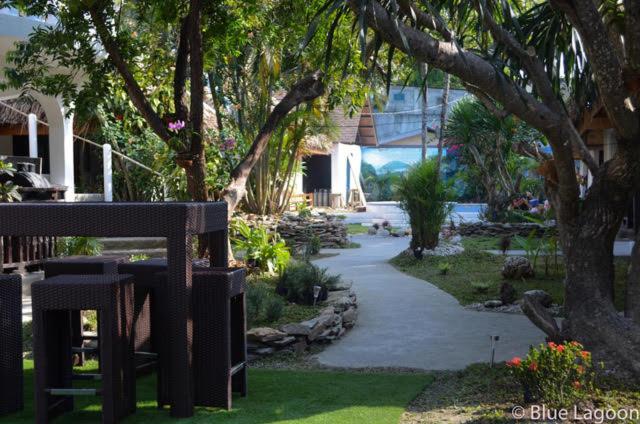 Bungalow with Garden View photo 3