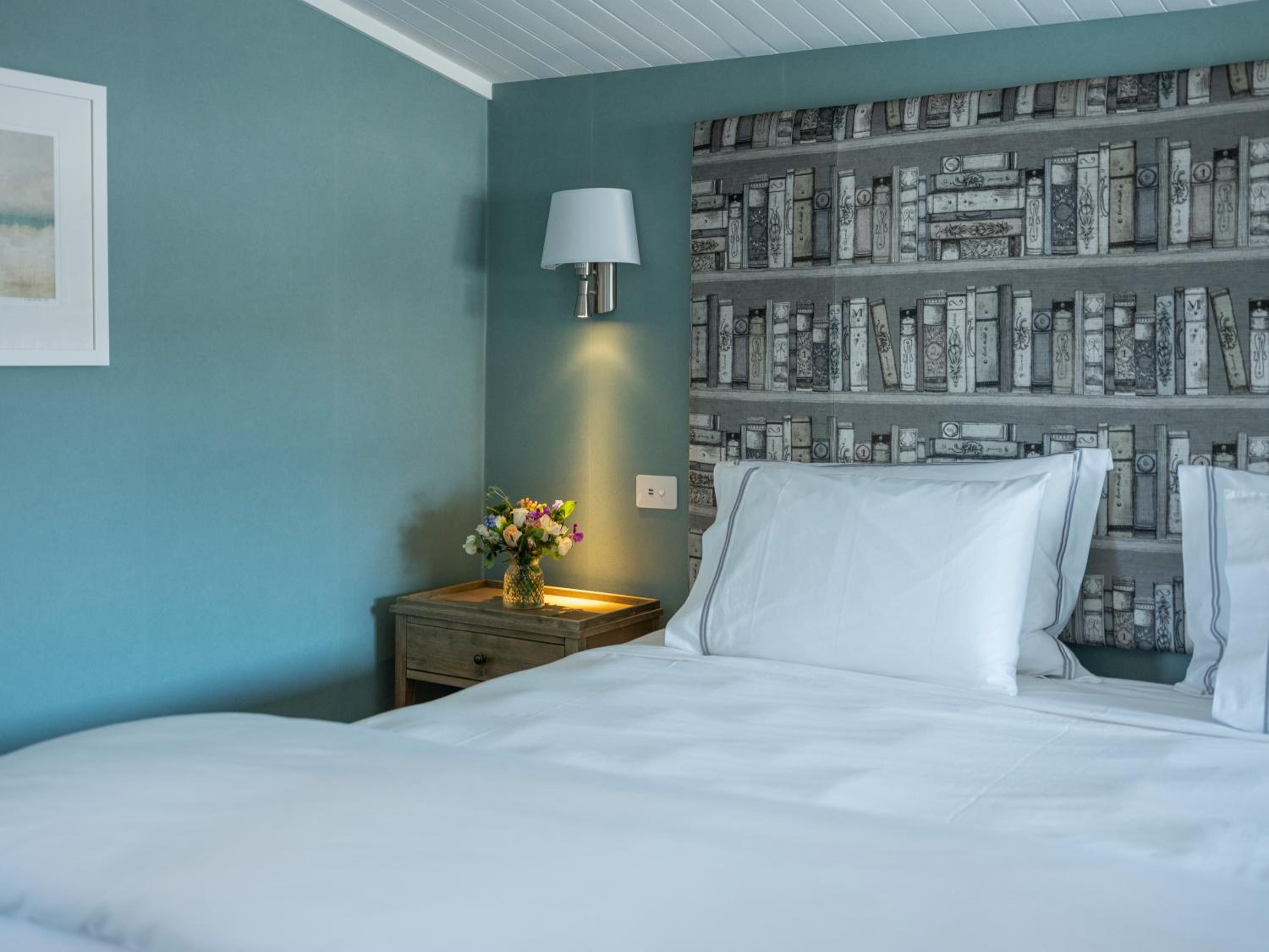 Suite with City View photo 2