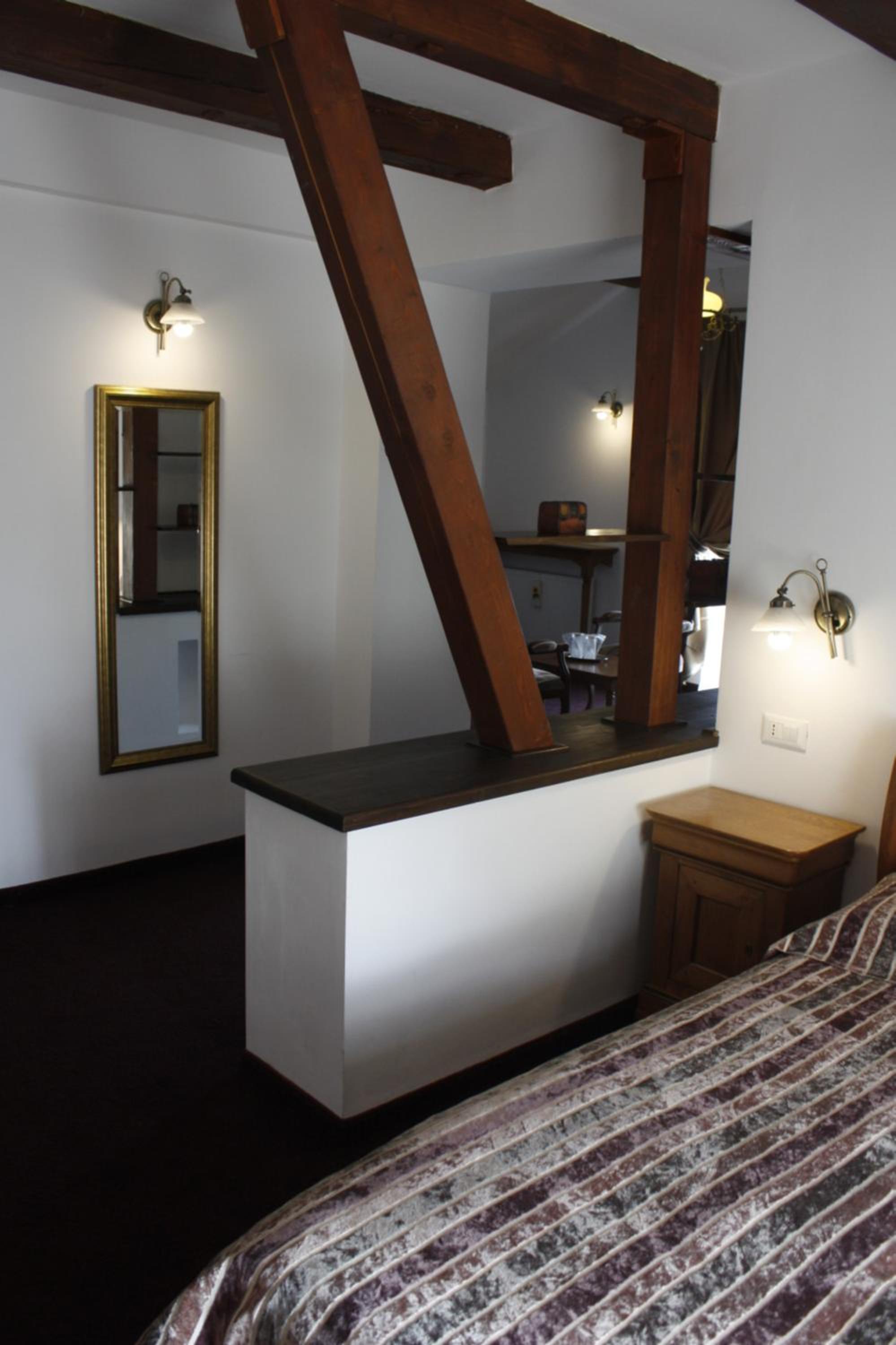 Studio Apartment - Photo 8