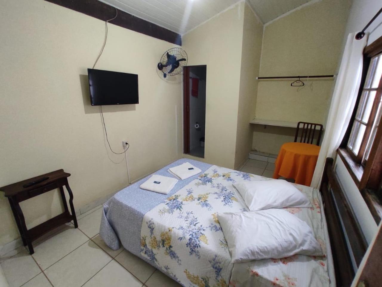 Budget Double Room photo 3