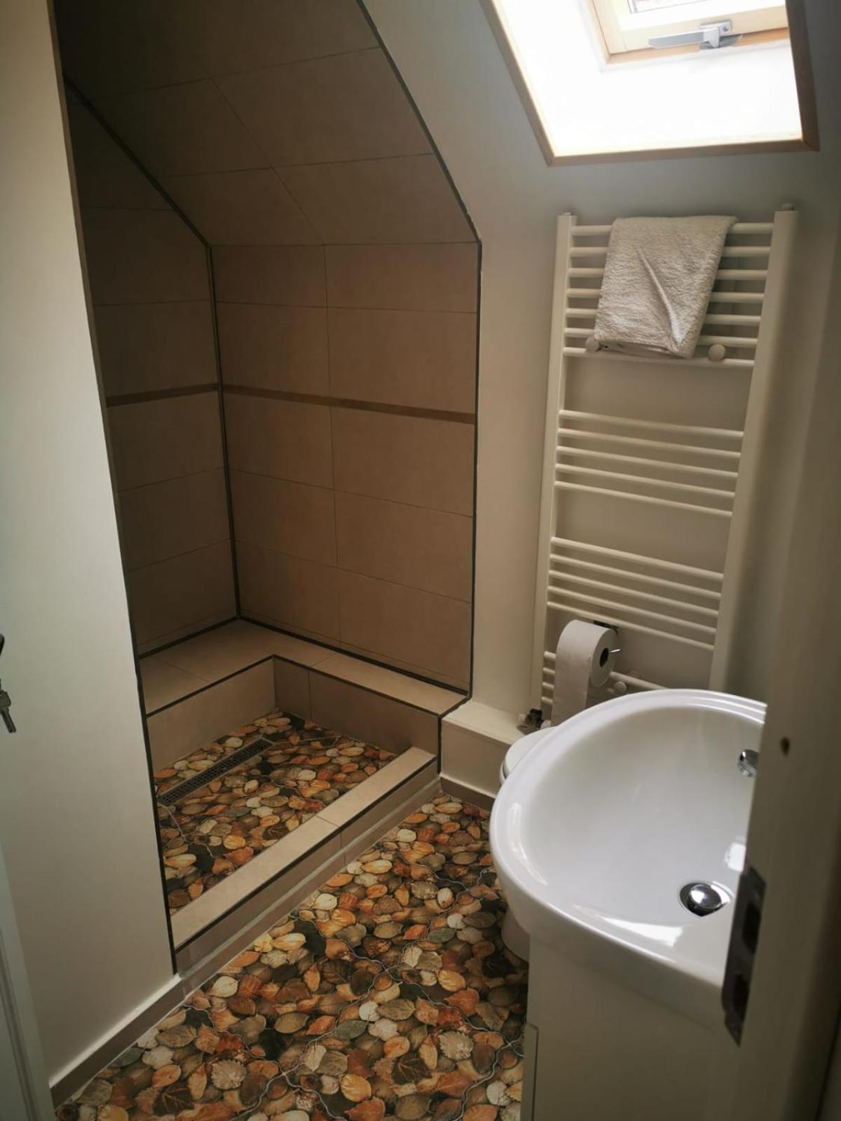 Budget Double Room photo 1