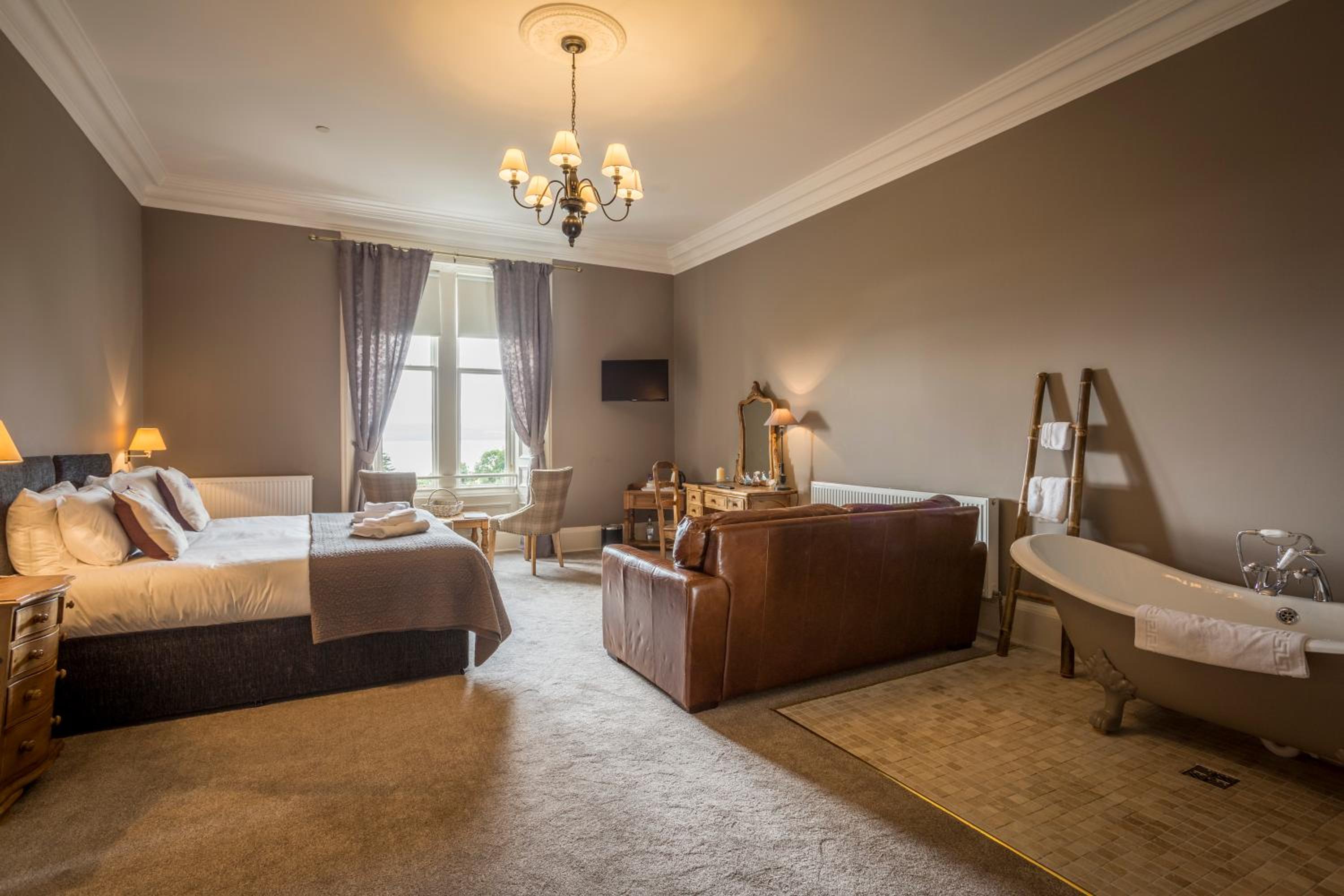 King Suite with Sea View photo 1