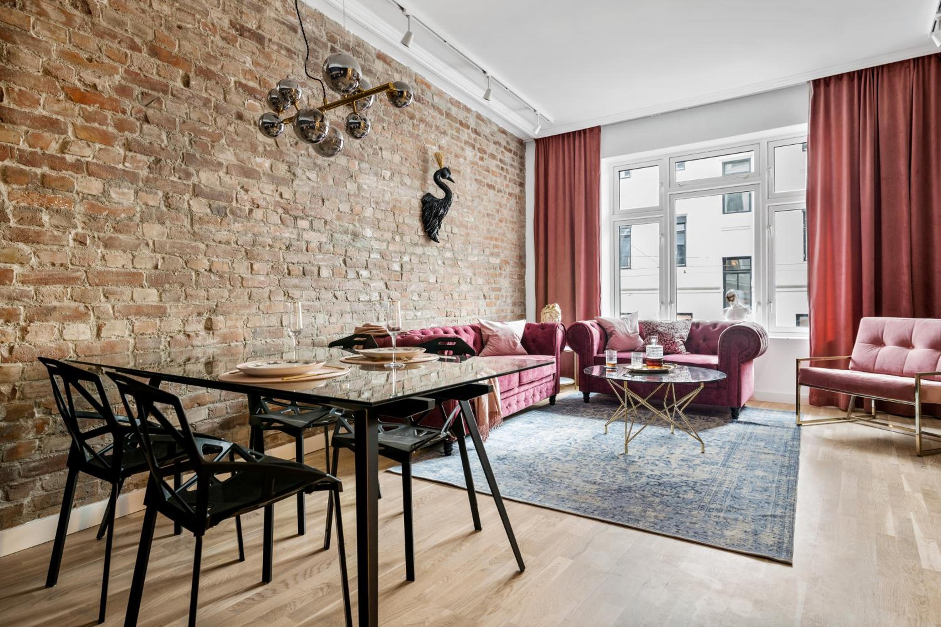 Two-Bedroom Apartment - Photo 4