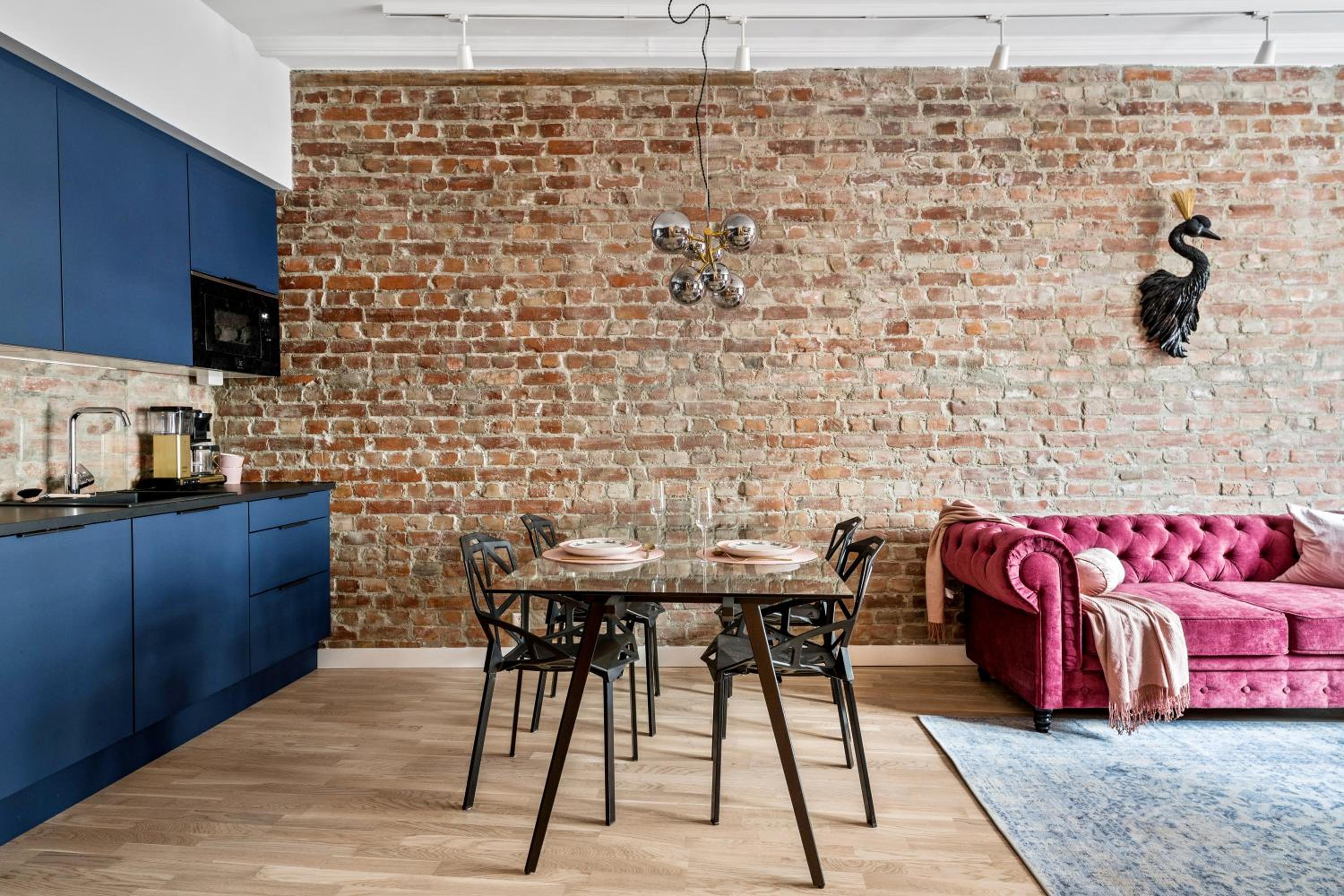 Two-Bedroom Apartment - Photo 2