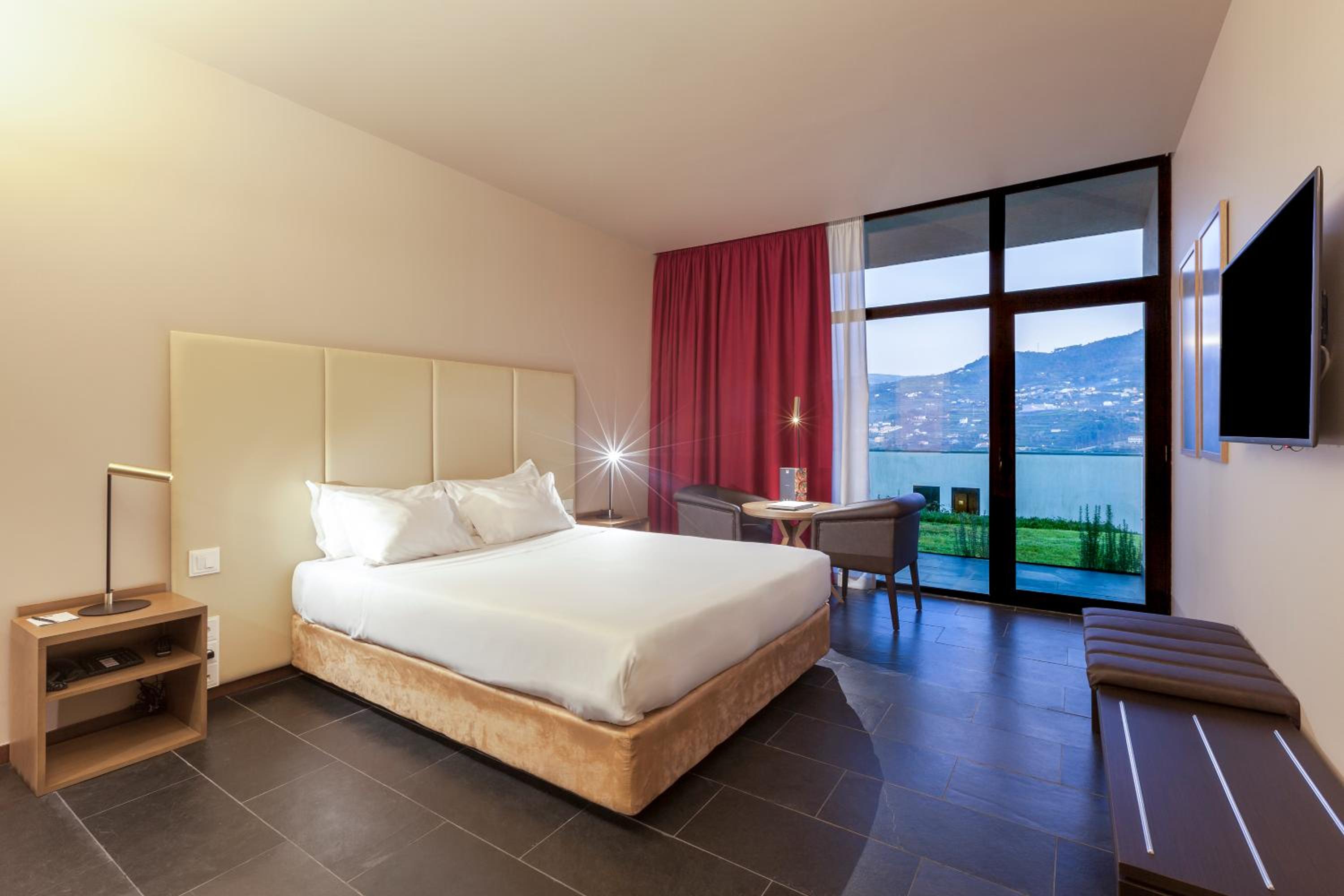 Double Room with Garden View - Photo 1