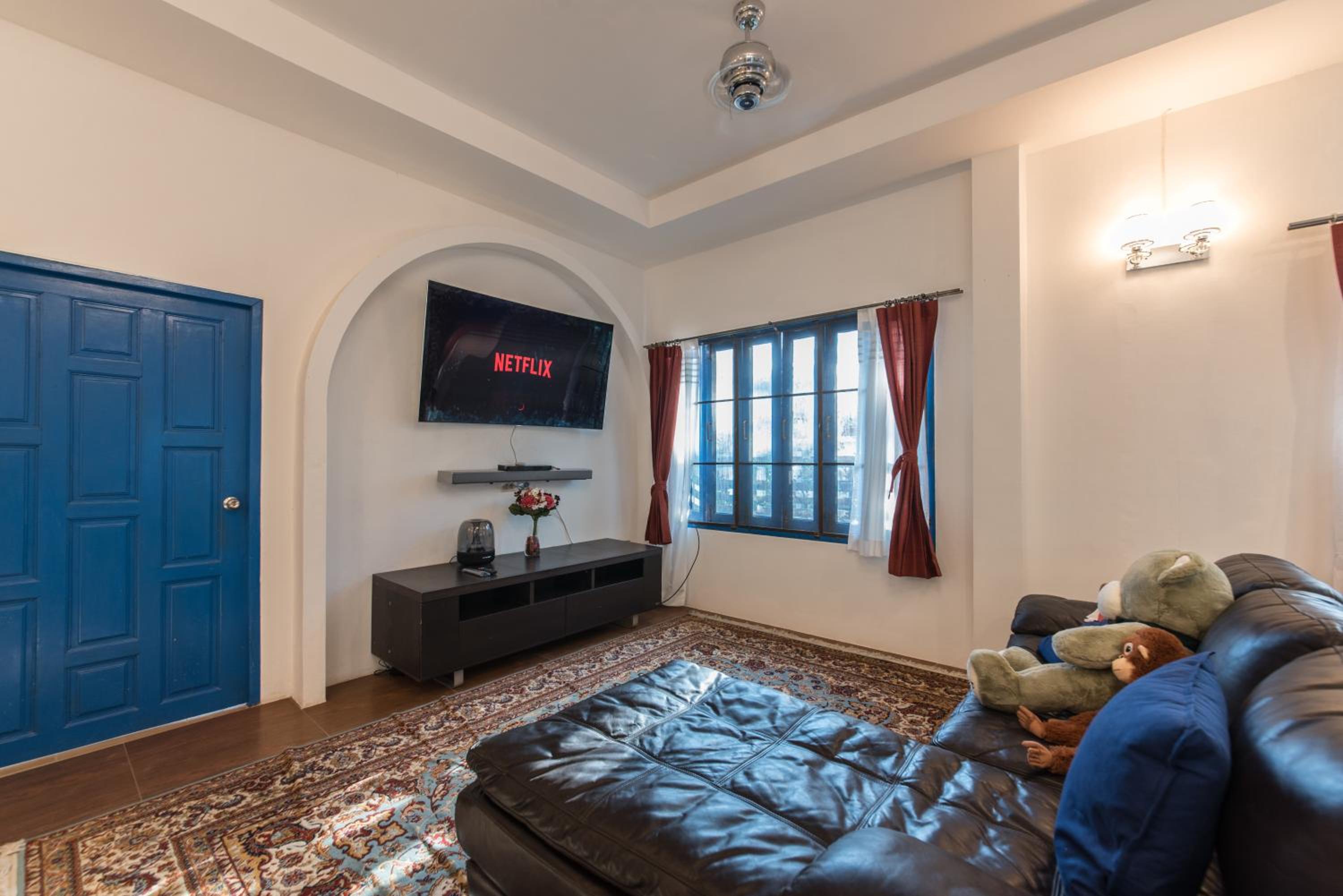 Family Room - Photo 8