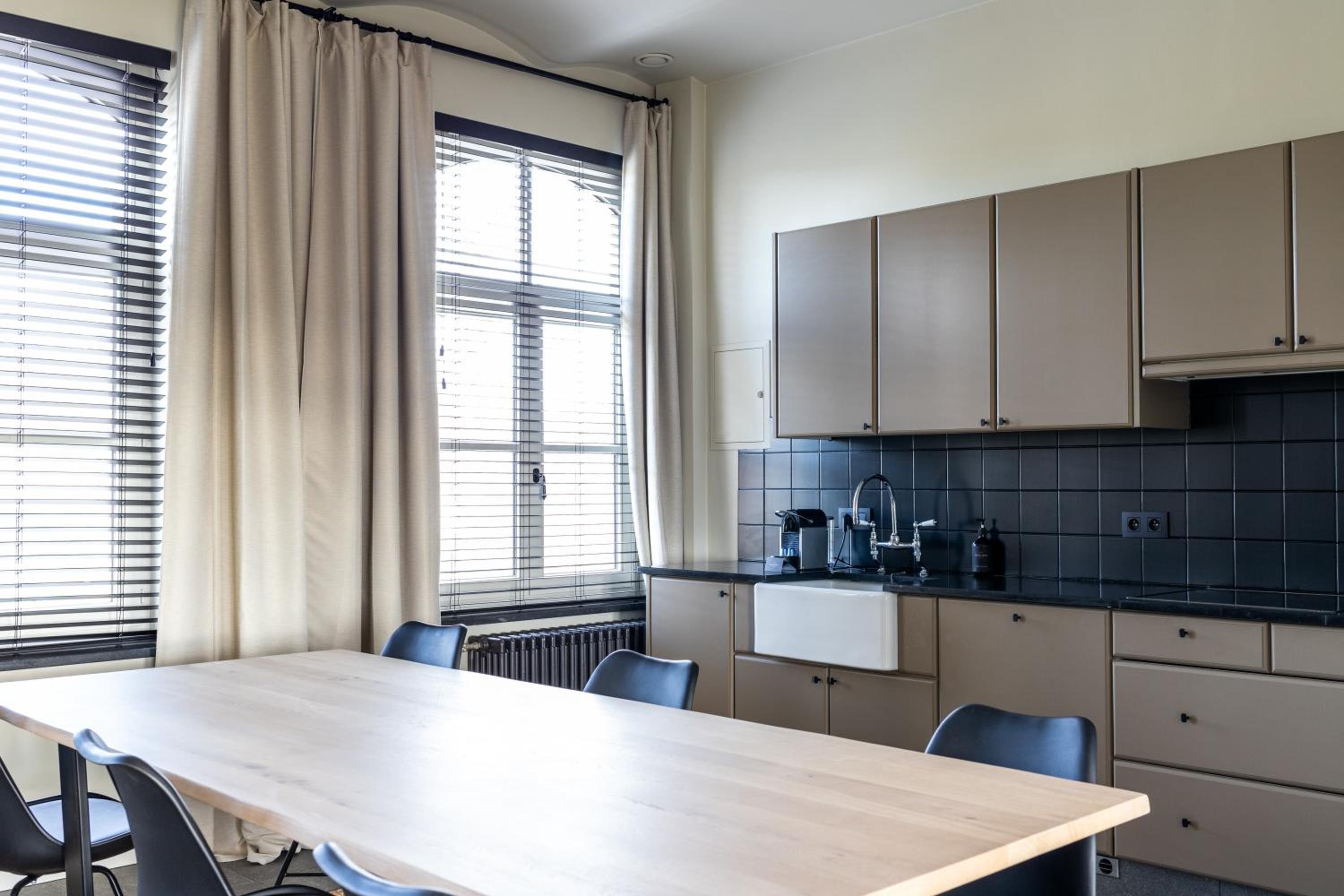 Deluxe Apartment - Photo 11