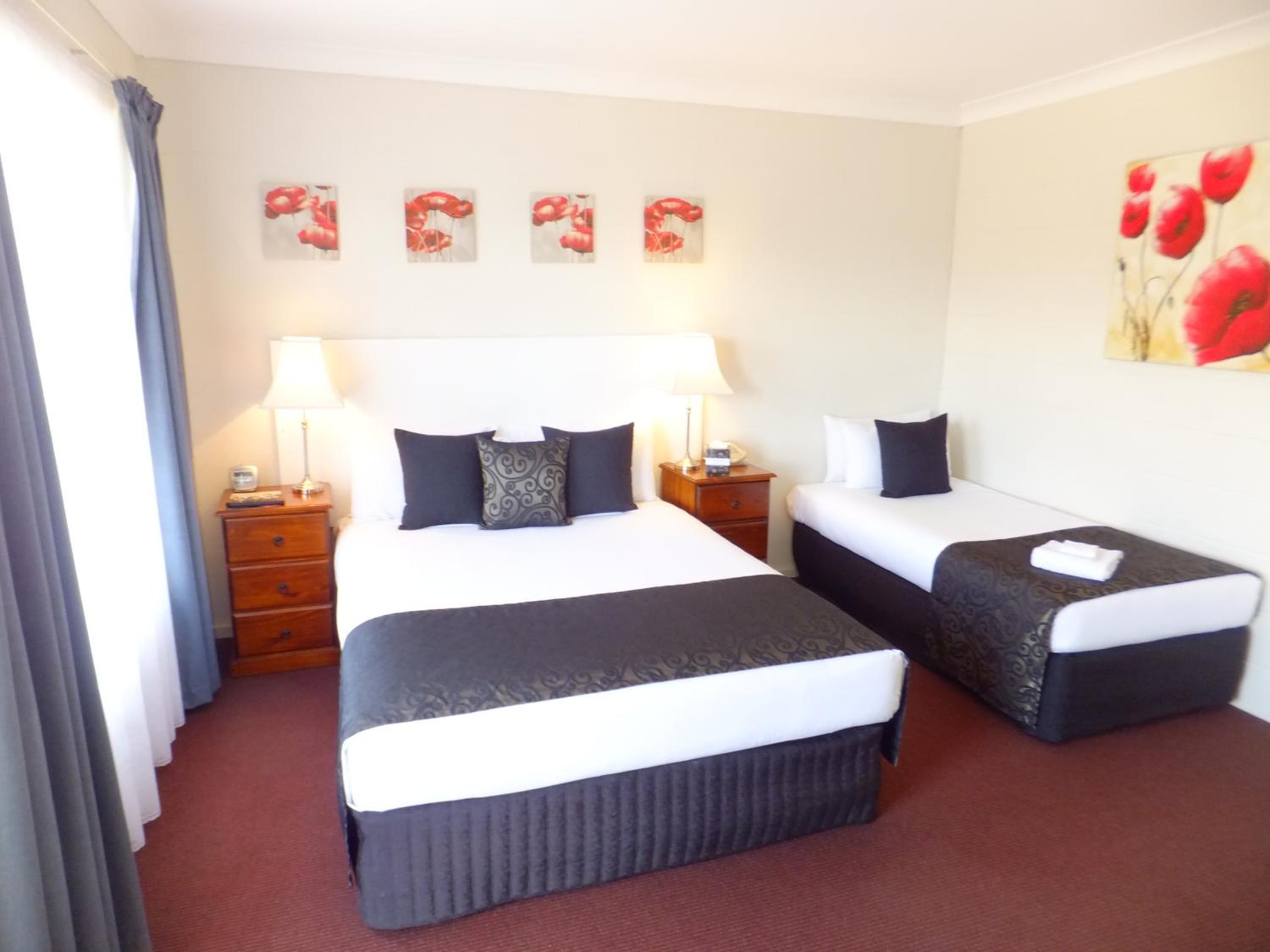 Queen and Single Room - Photo 3
