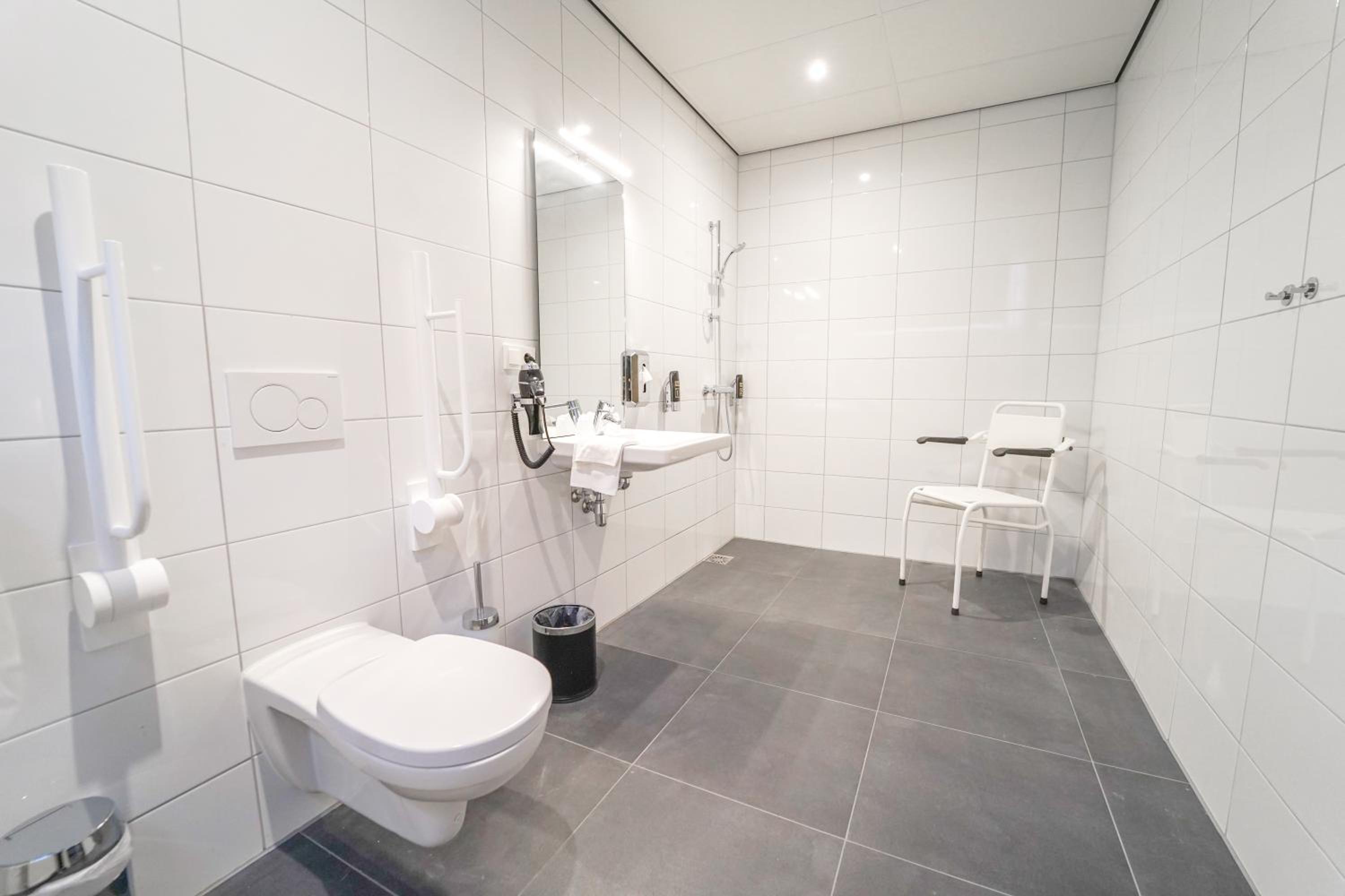 Double Room - Disability Access photo 2