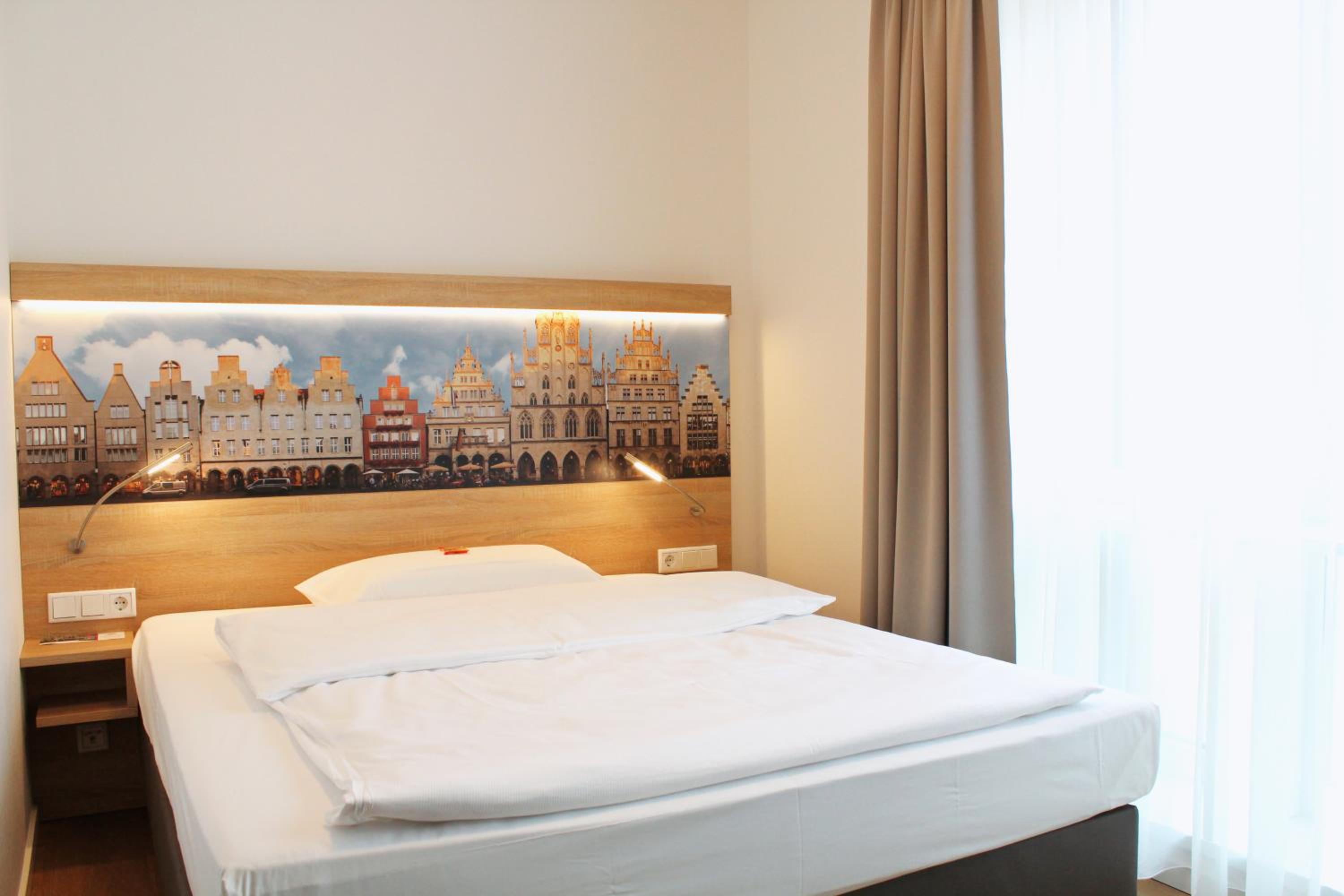 Small Twin Room photo 2
