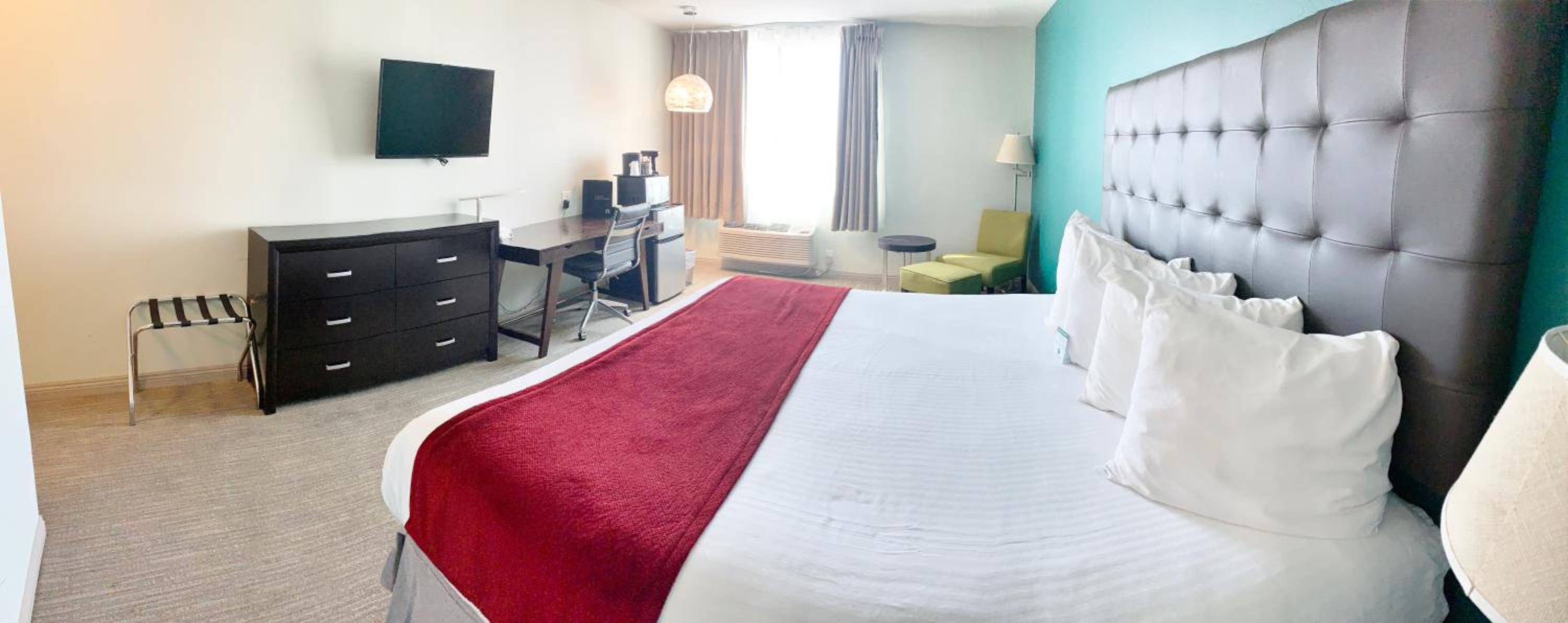 Standard King Room photo 3