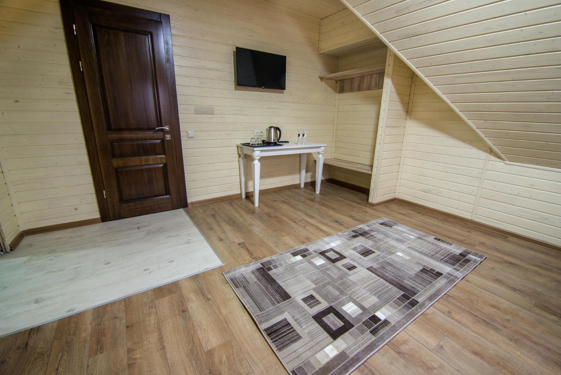 Triple Room In Attic
