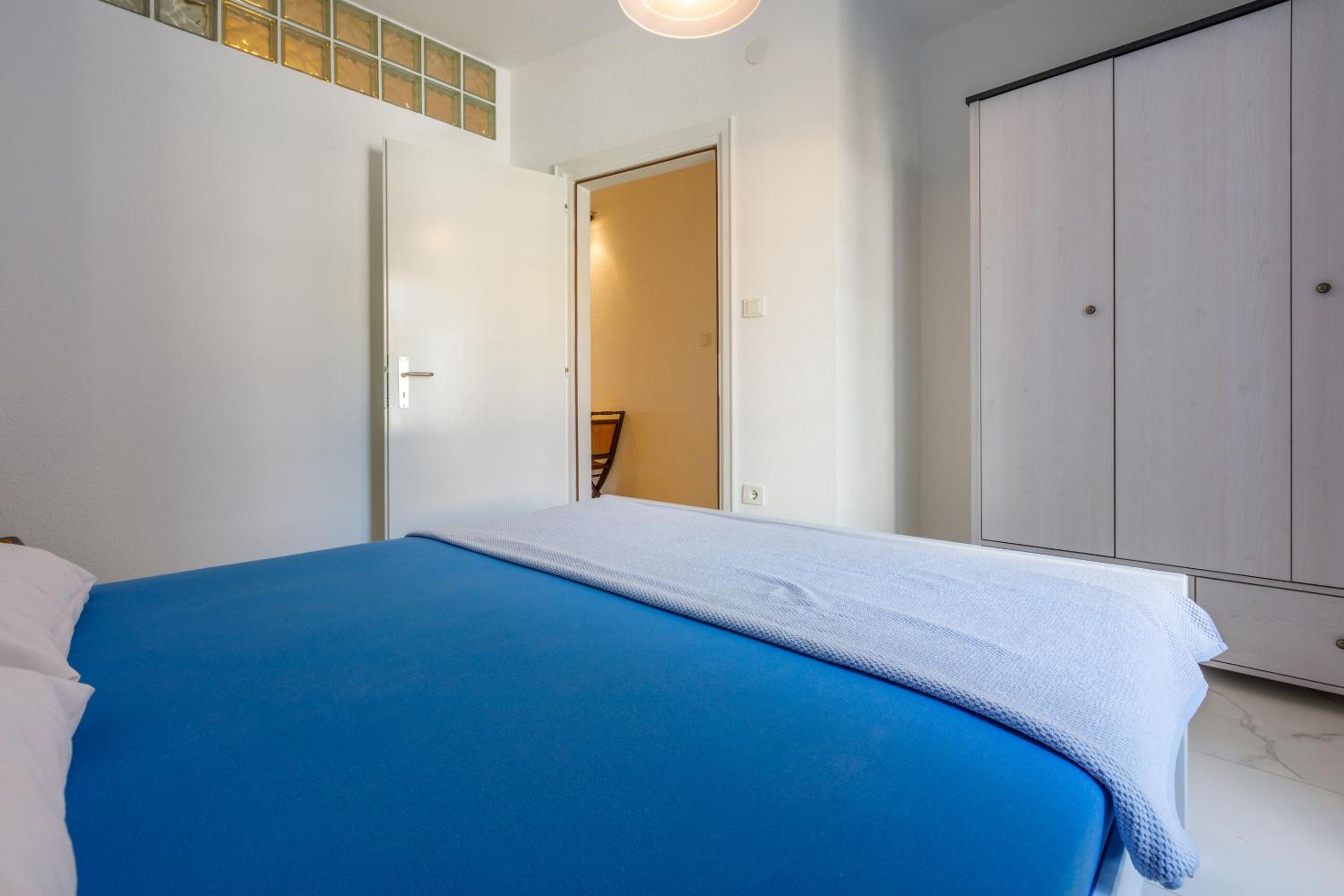 One-Bedroom apartment Standard photo 2